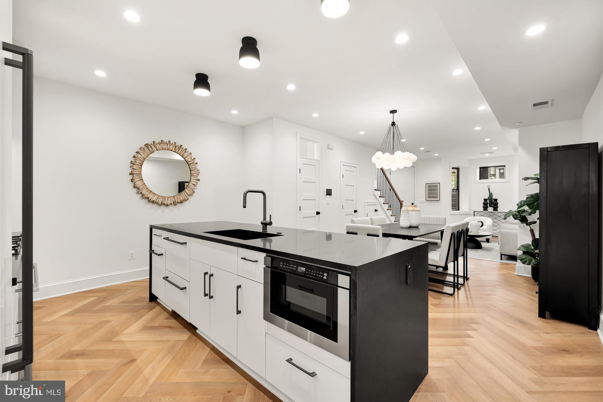 68 Q STREET NW 2