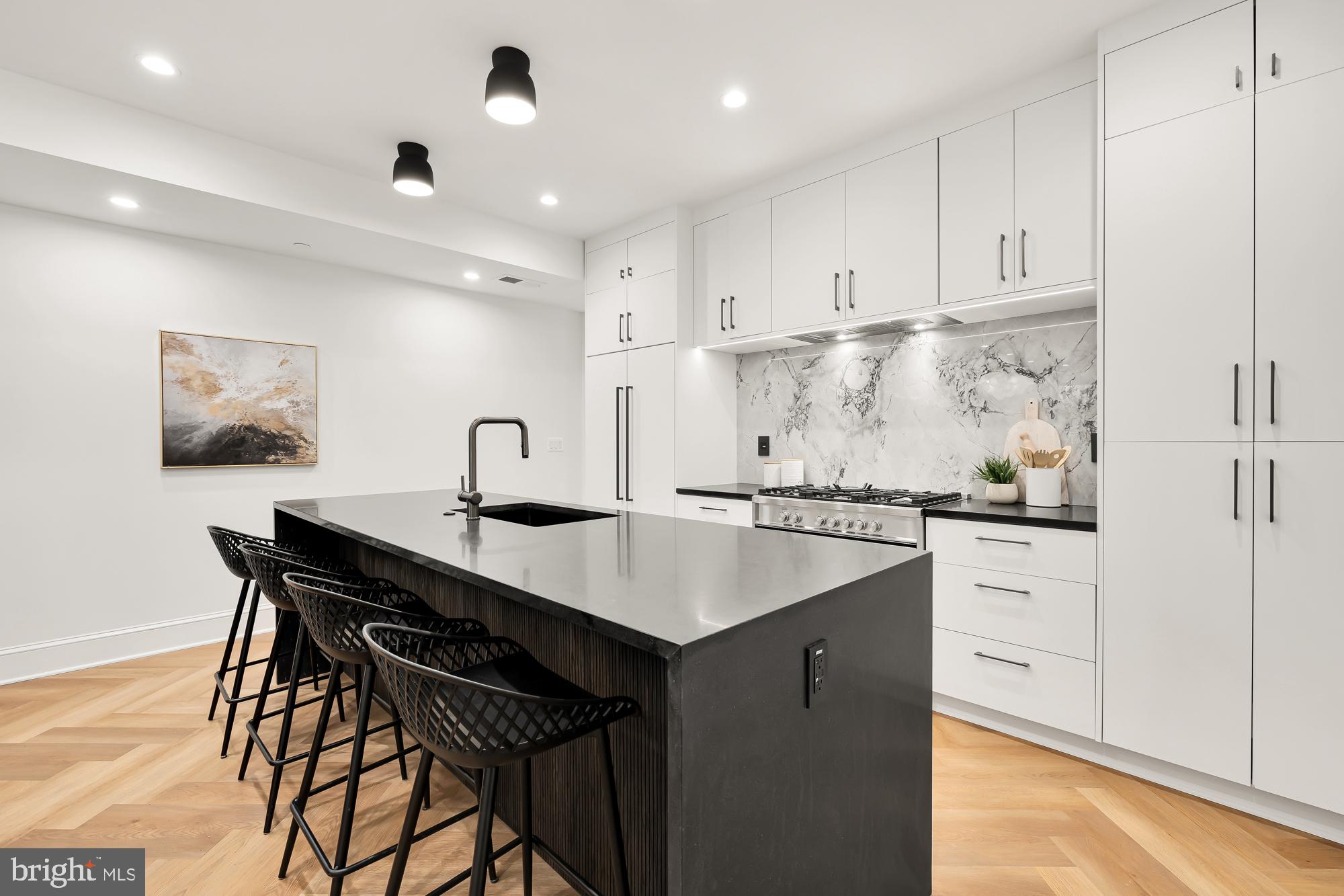 68 Q STREET NW 2