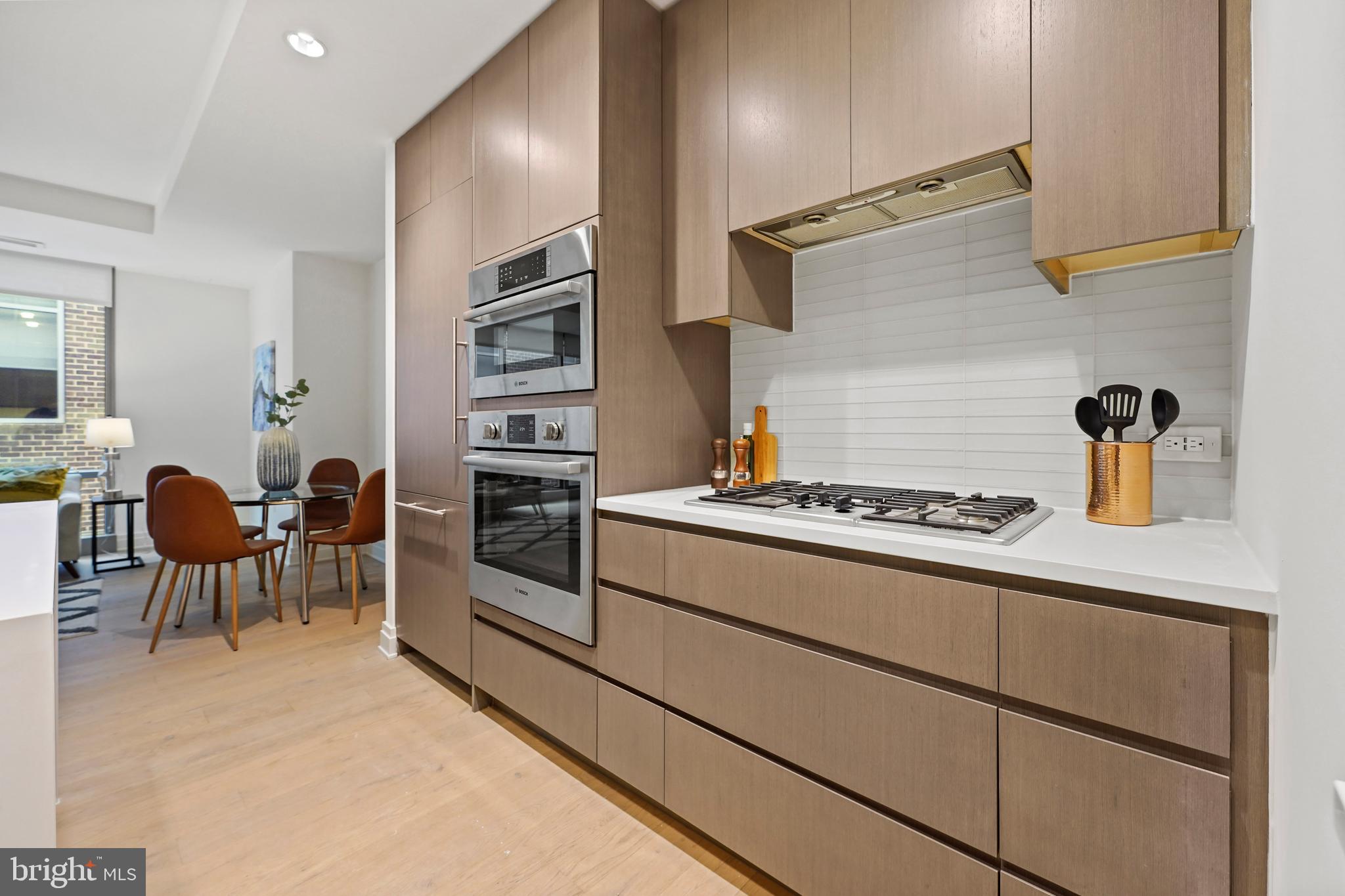 2501 M STREET NW 209