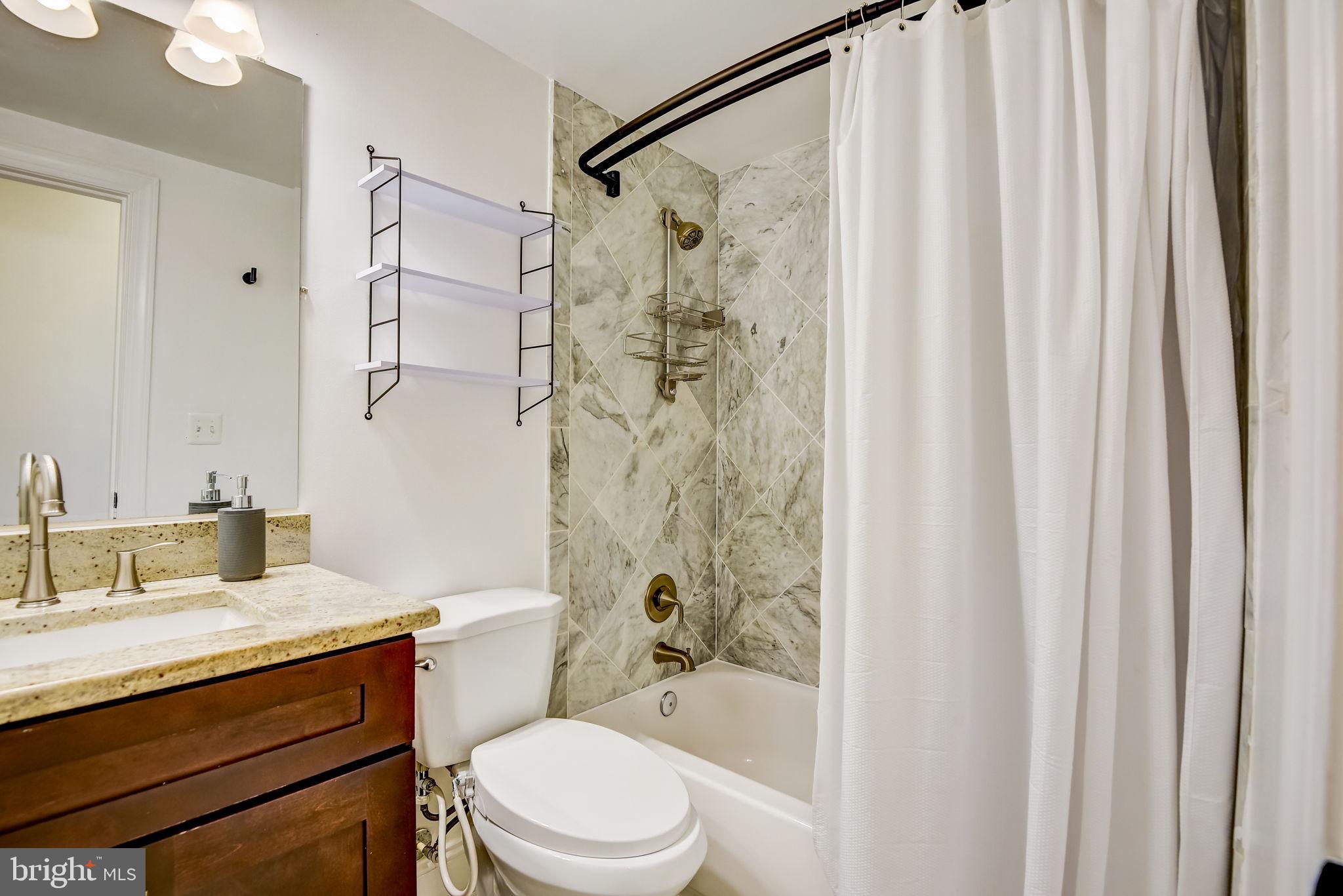 58 Q STREET NE