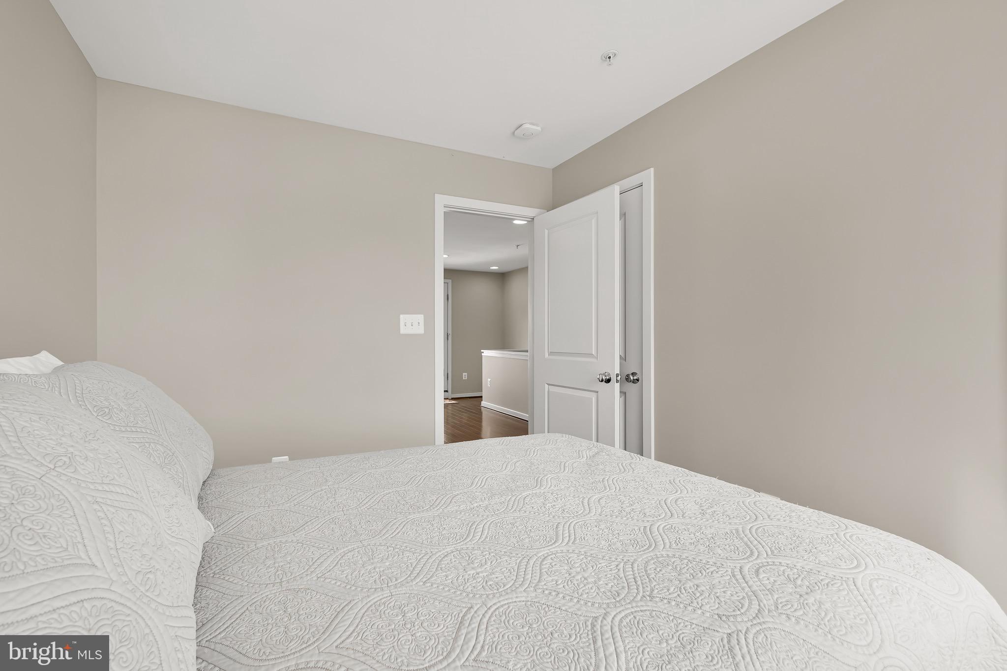 1112 3RD STREET SE