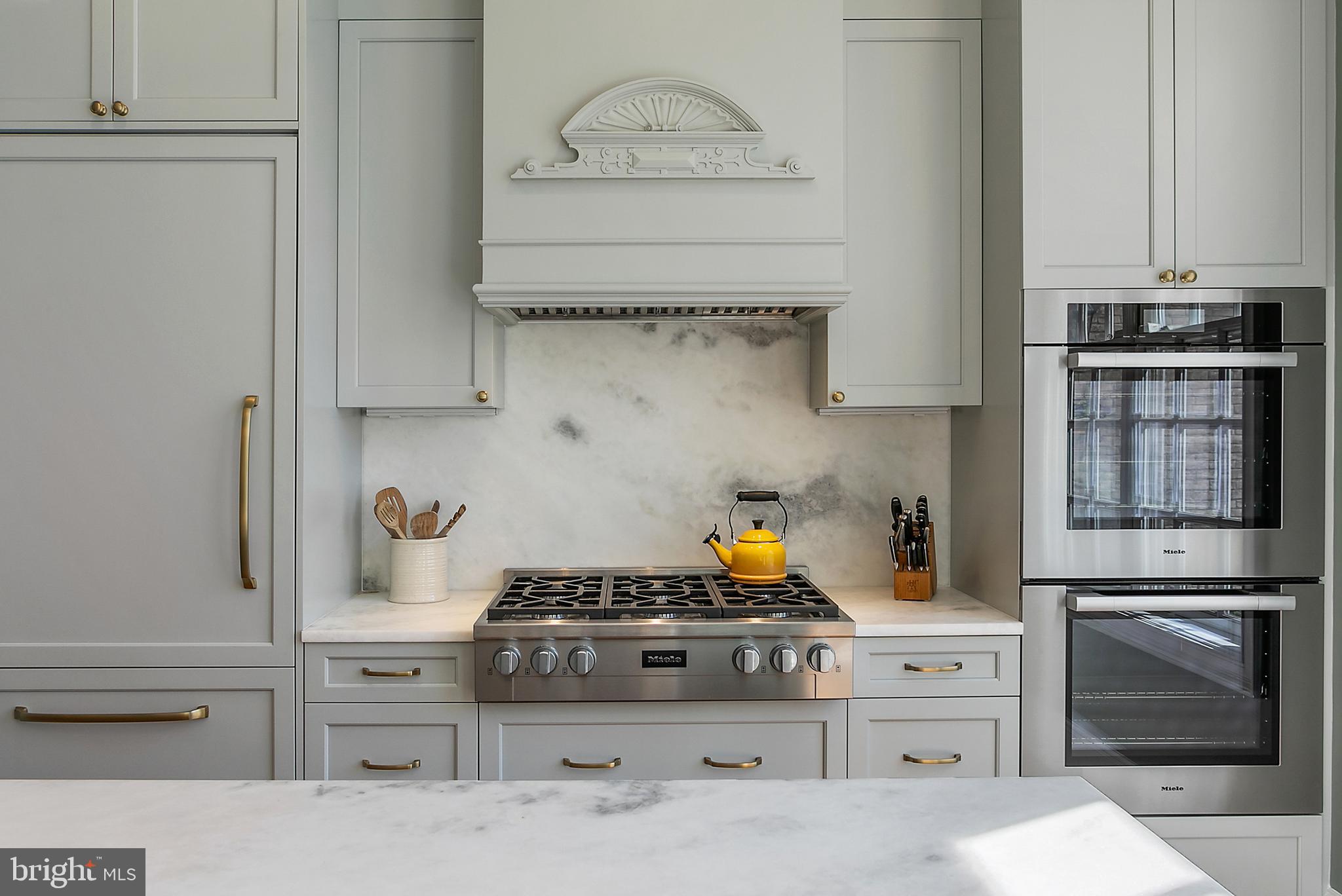 1852 WYOMING AVENUE NW