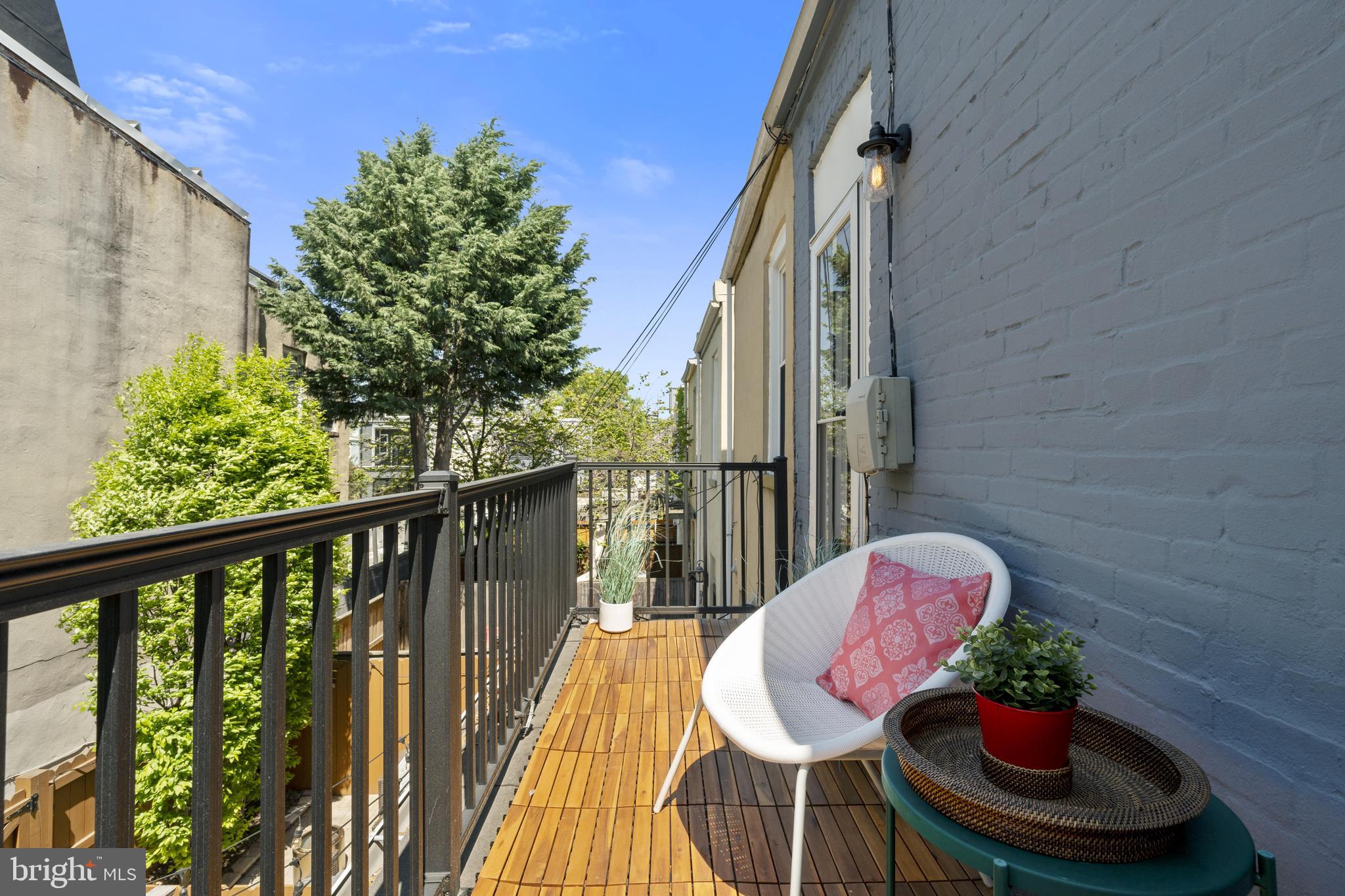 1500 1ST STREET NW