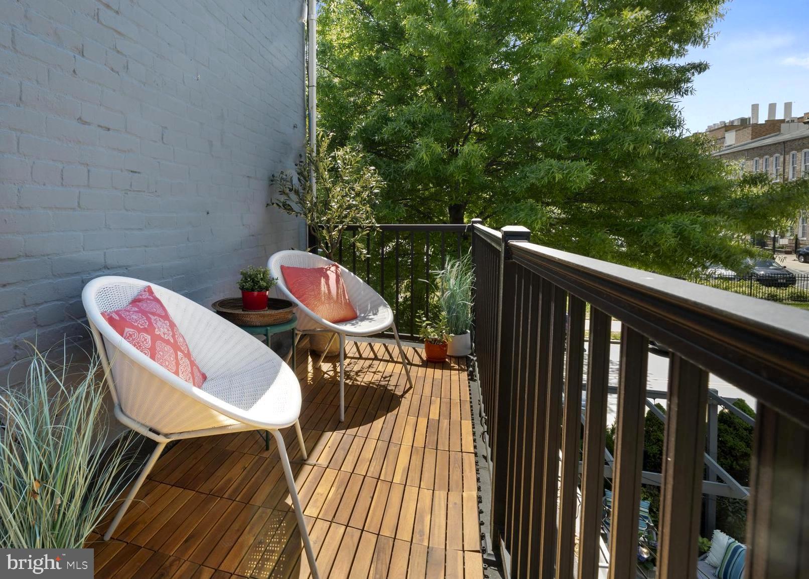 1500 1ST STREET NW