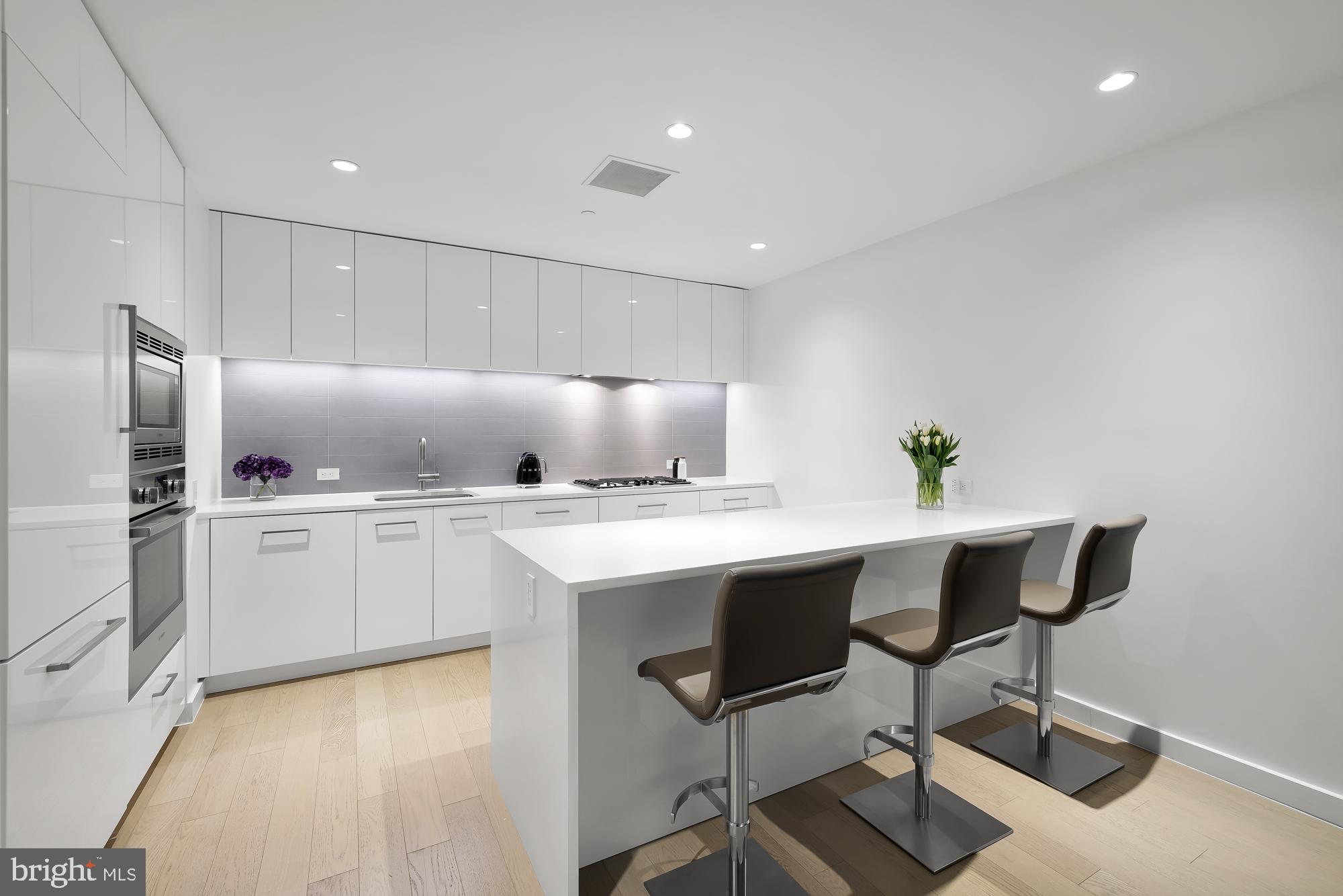 1111 24TH STREET NW 22