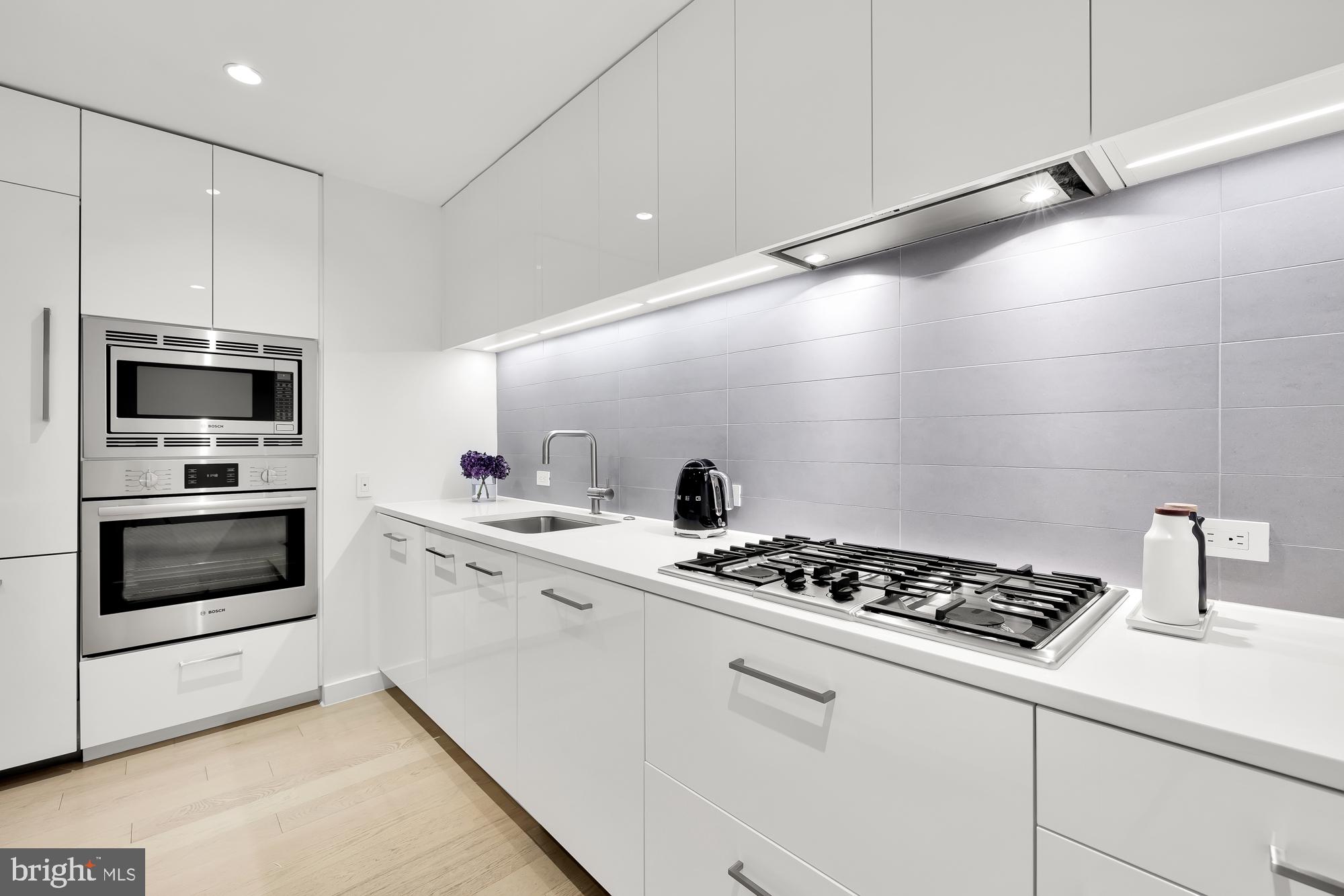 1111 24TH STREET NW 22