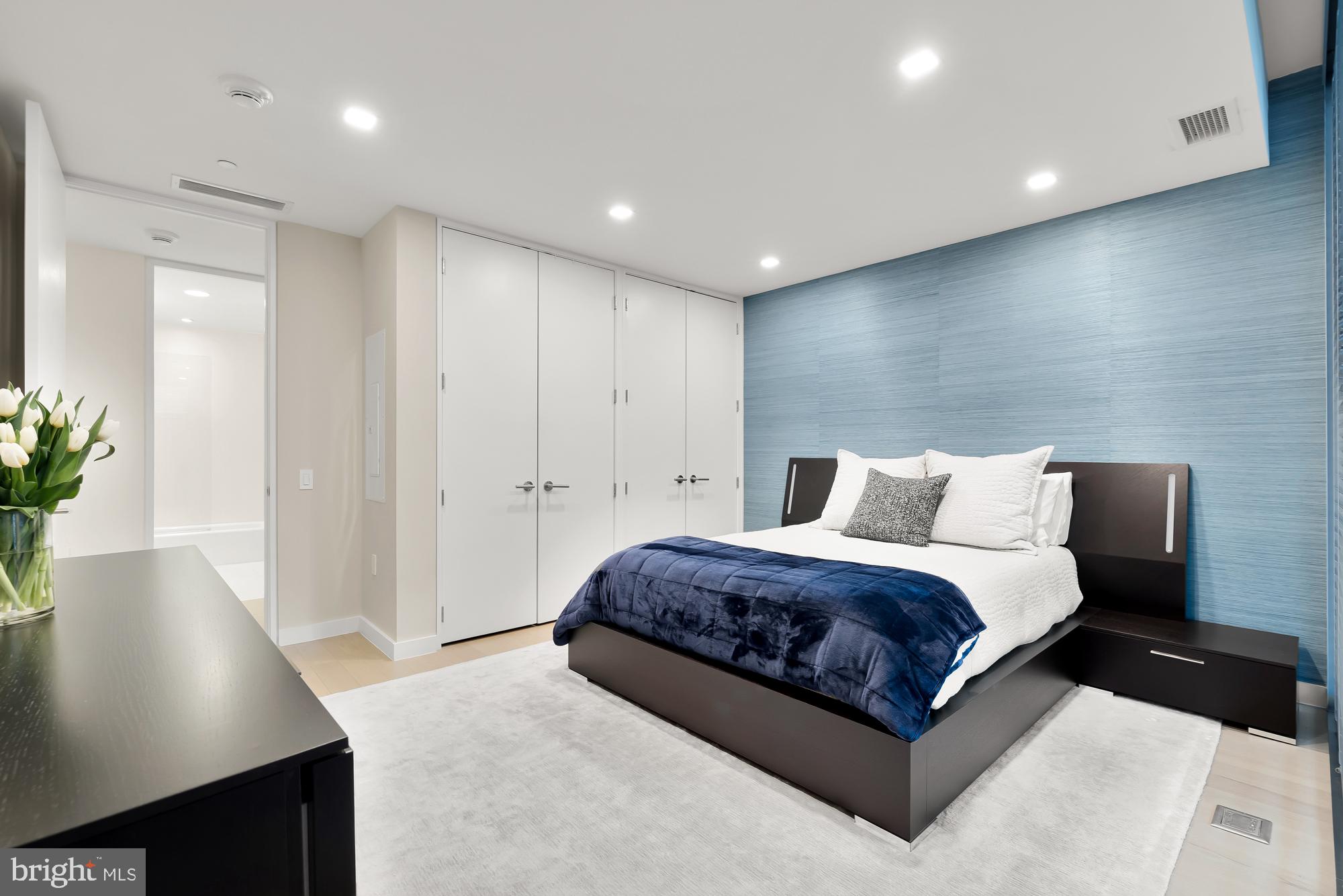 1111 24TH STREET NW 22