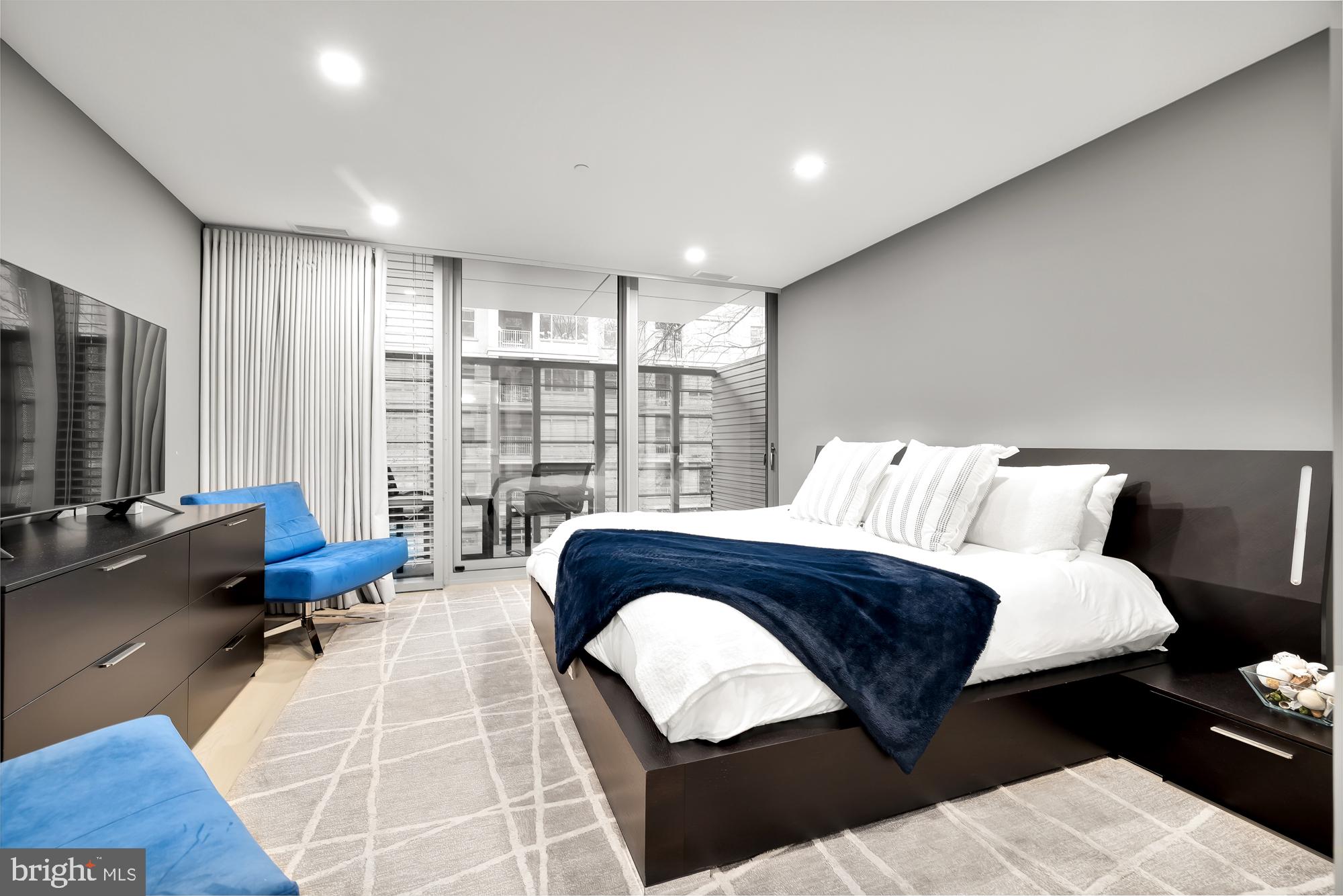 1111 24TH STREET NW 22