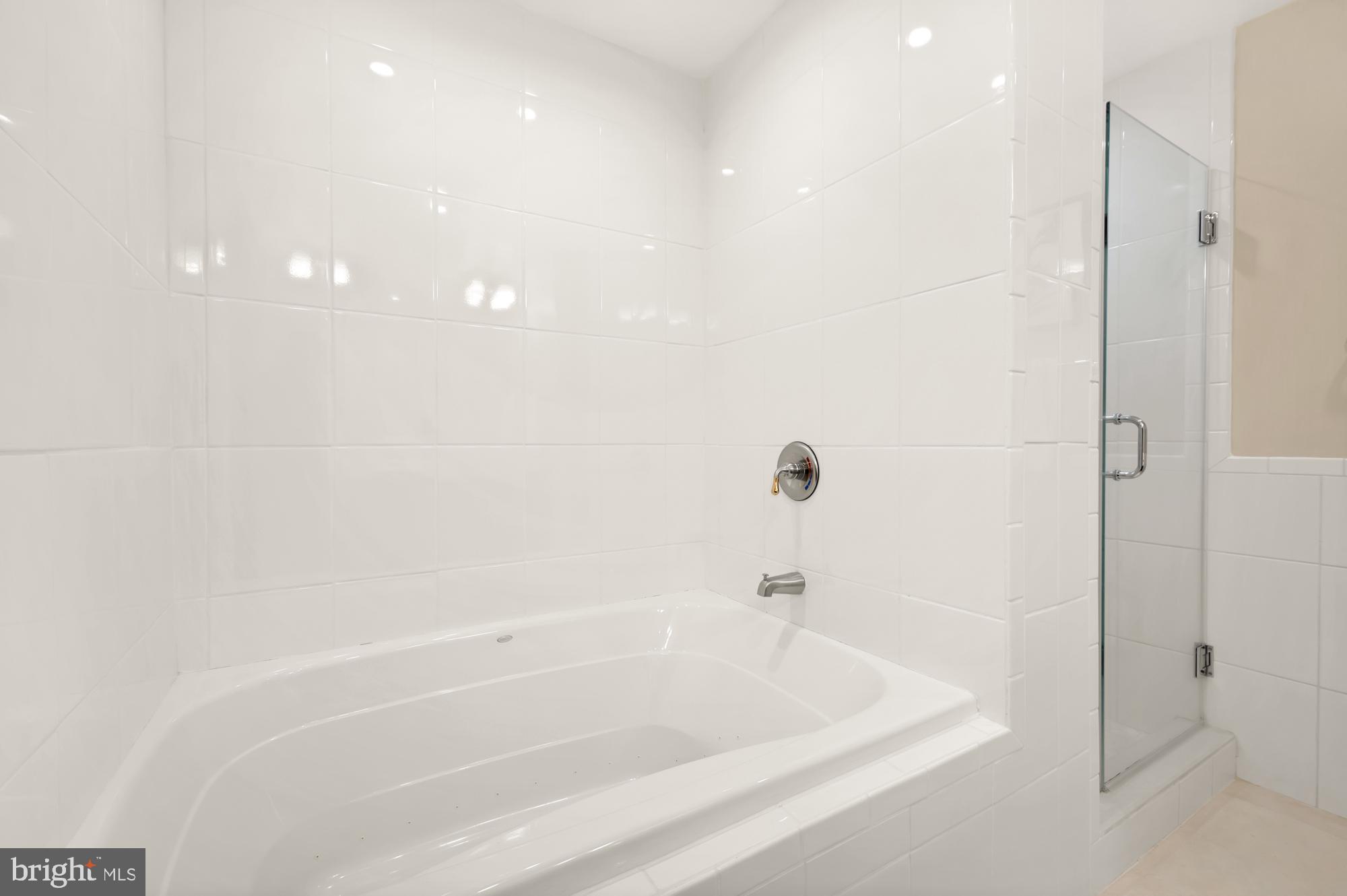 1111 23RD STREET NW 3B