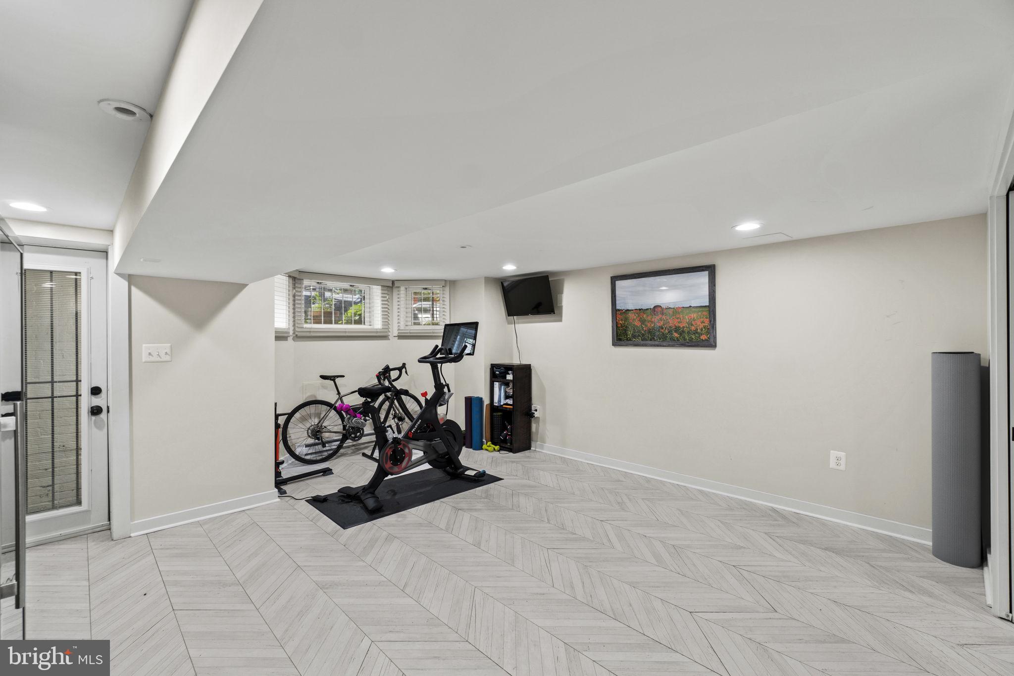 912 FRENCH STREET NW