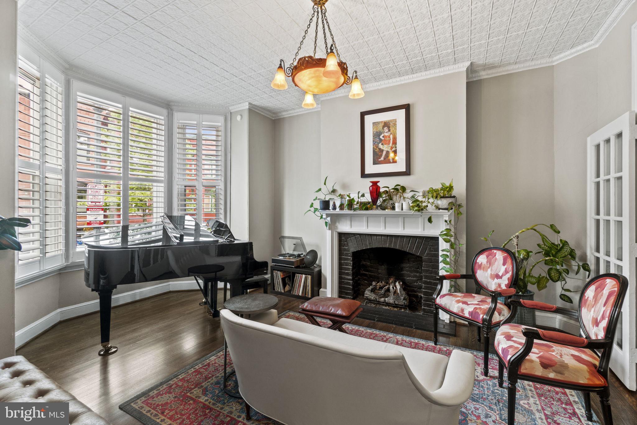 912 FRENCH STREET NW