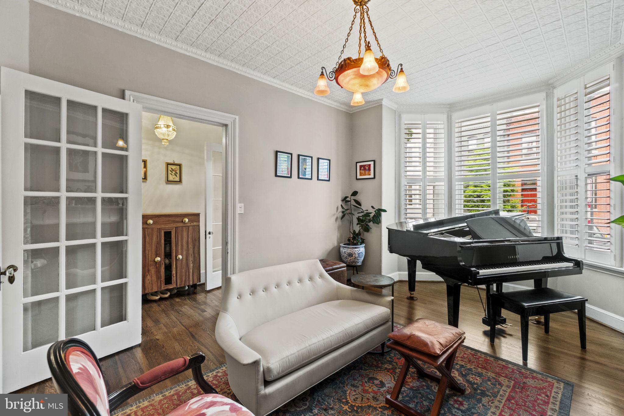 912 FRENCH STREET NW