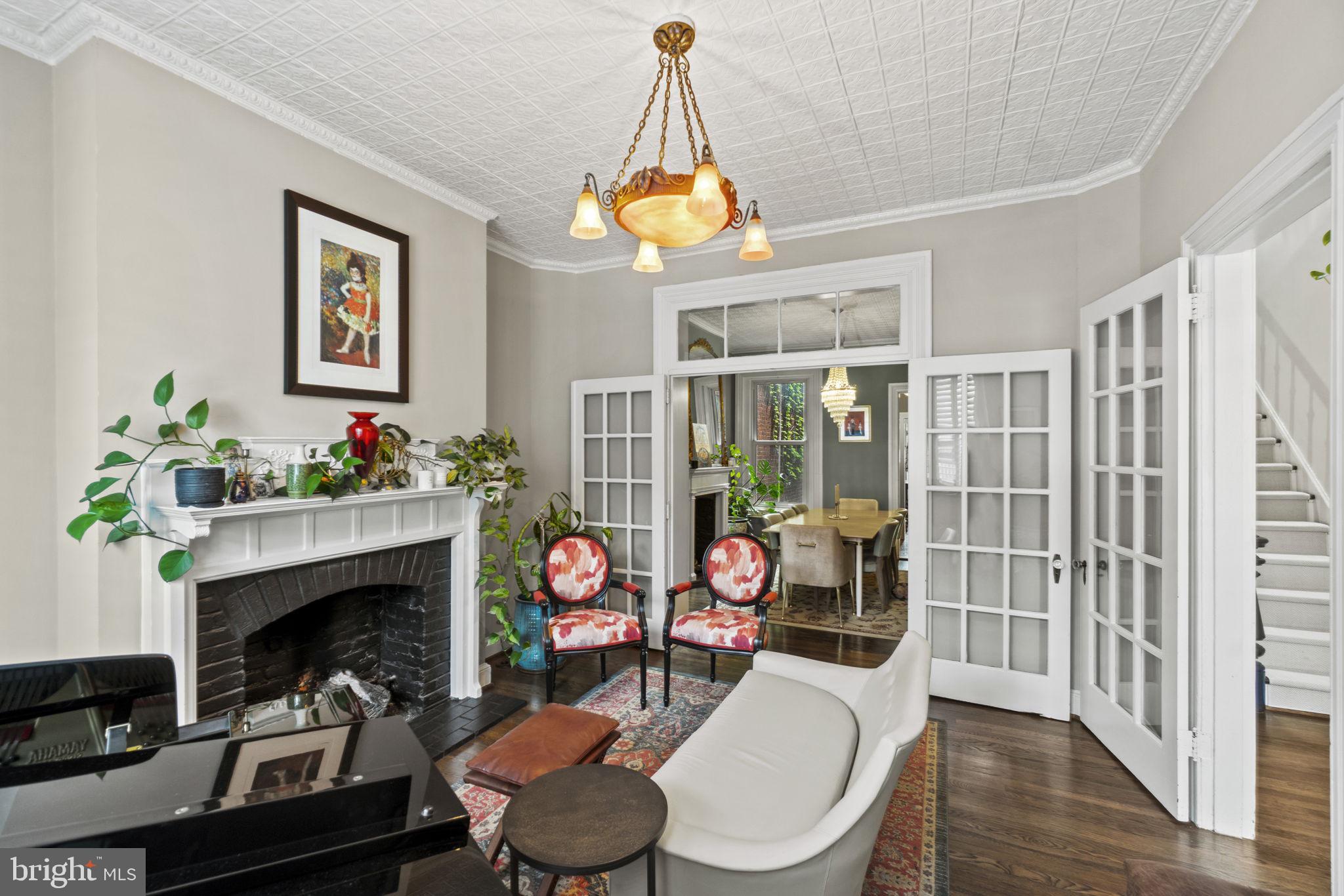 912 FRENCH STREET NW