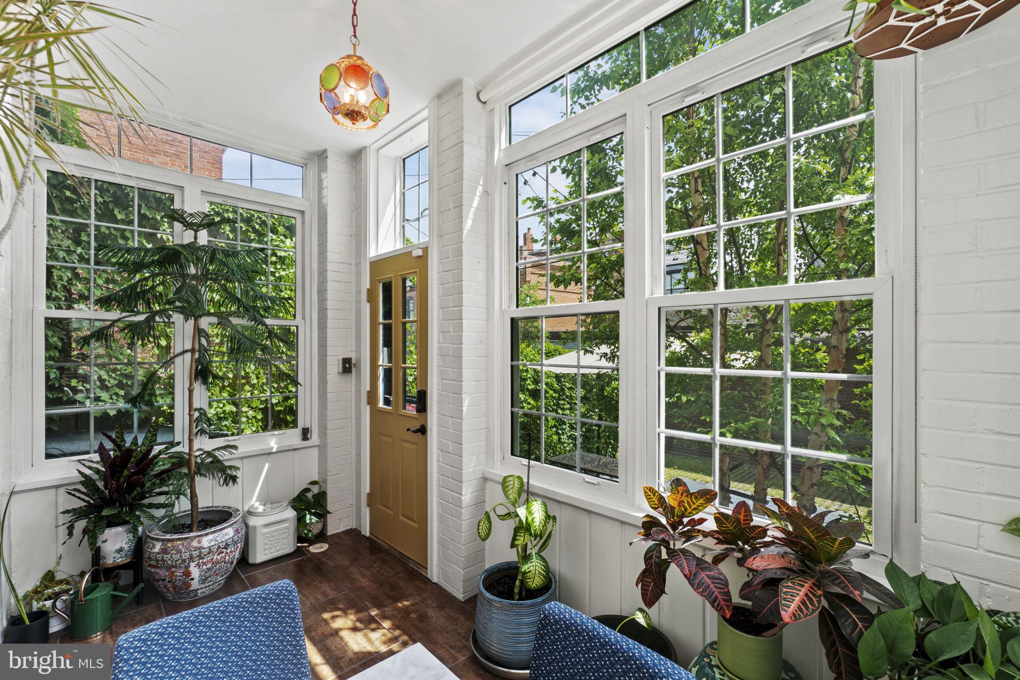 912 FRENCH STREET NW