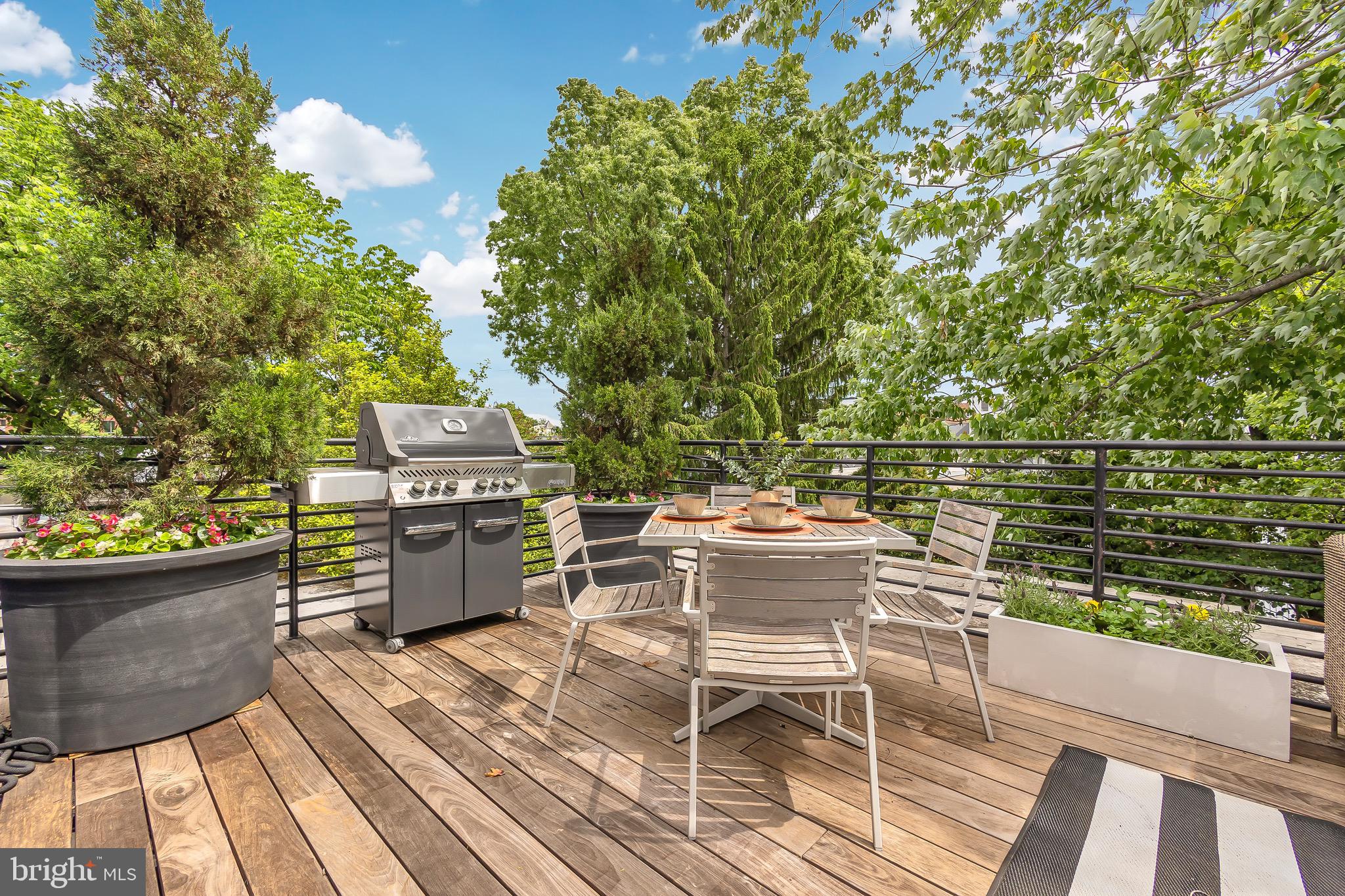 418 7TH STREET SE 401