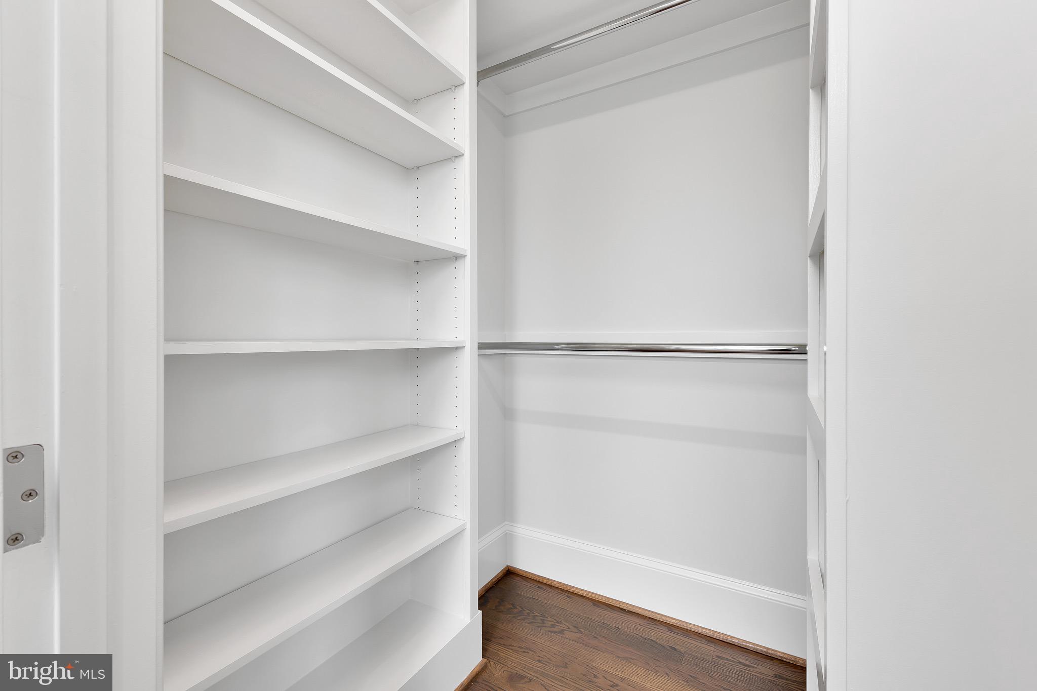 418 7TH STREET SE 401