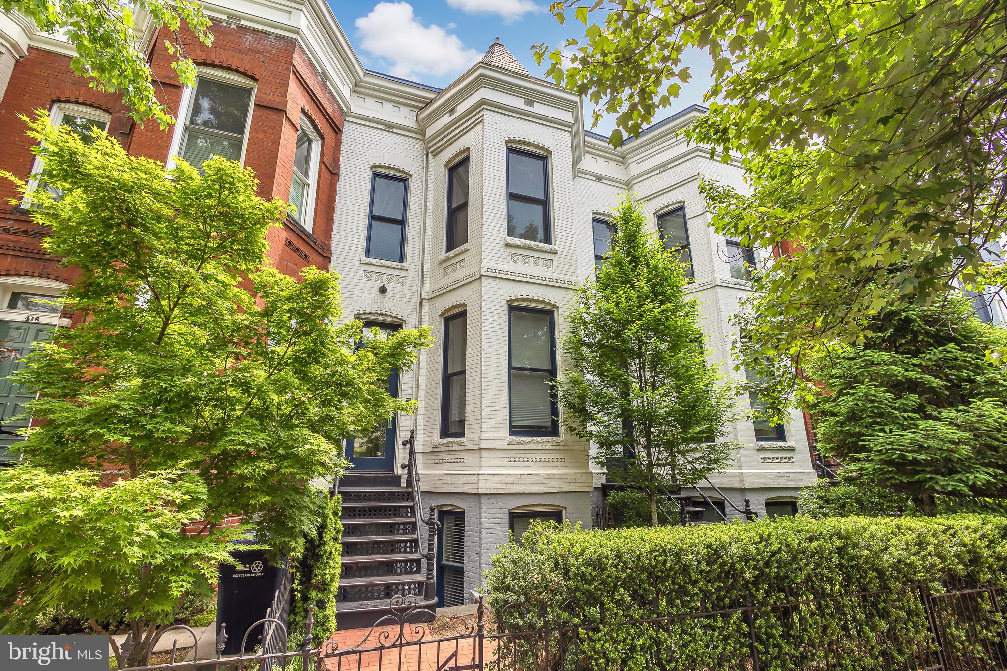 418 7TH STREET SE 401
