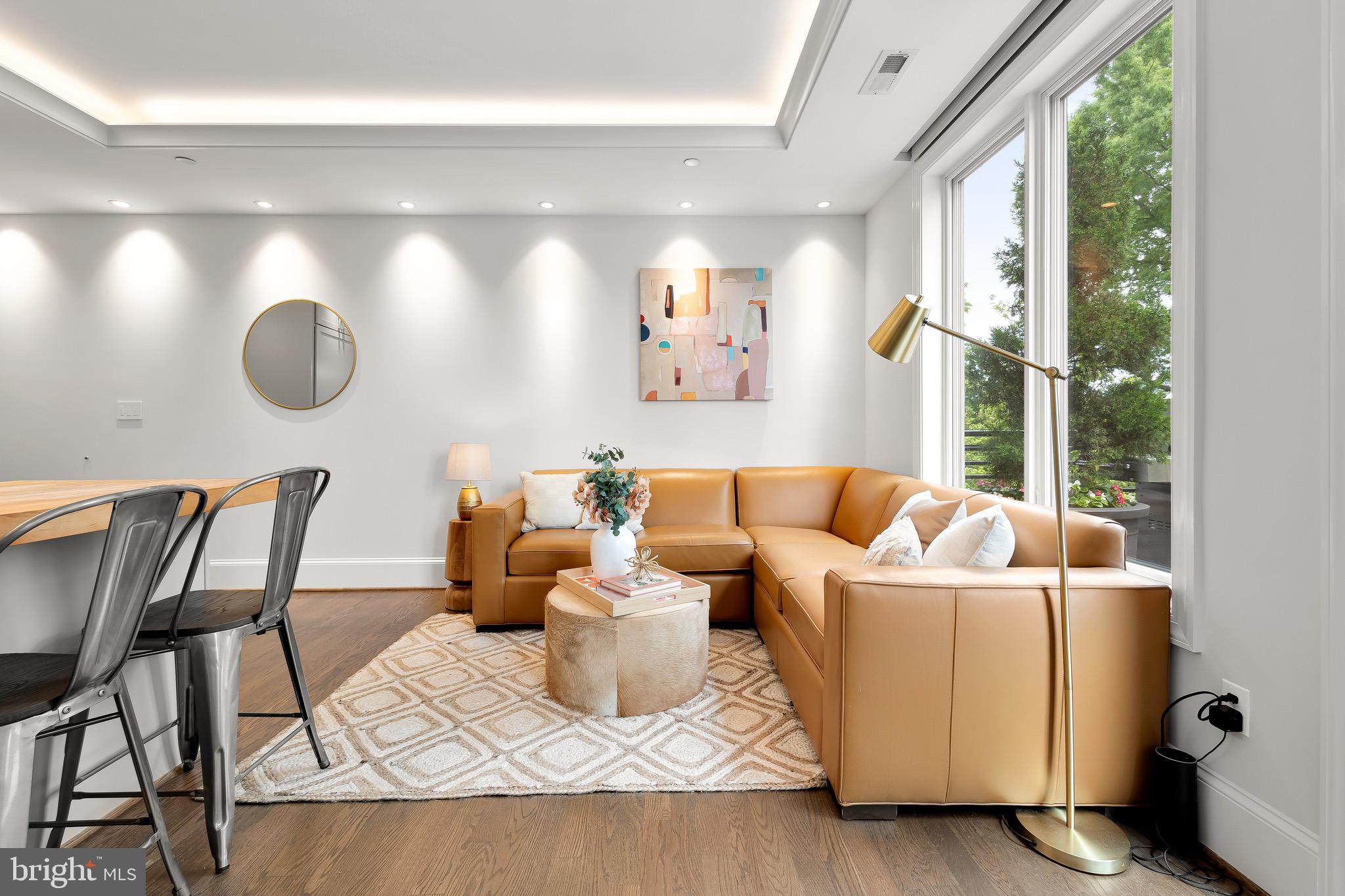 418 7TH STREET SE 401