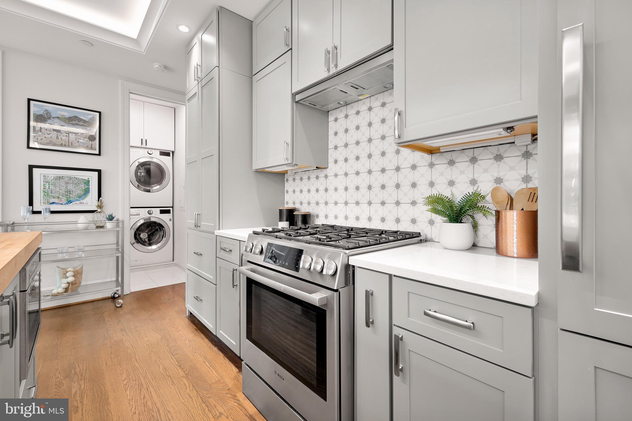418 7TH STREET SE 401