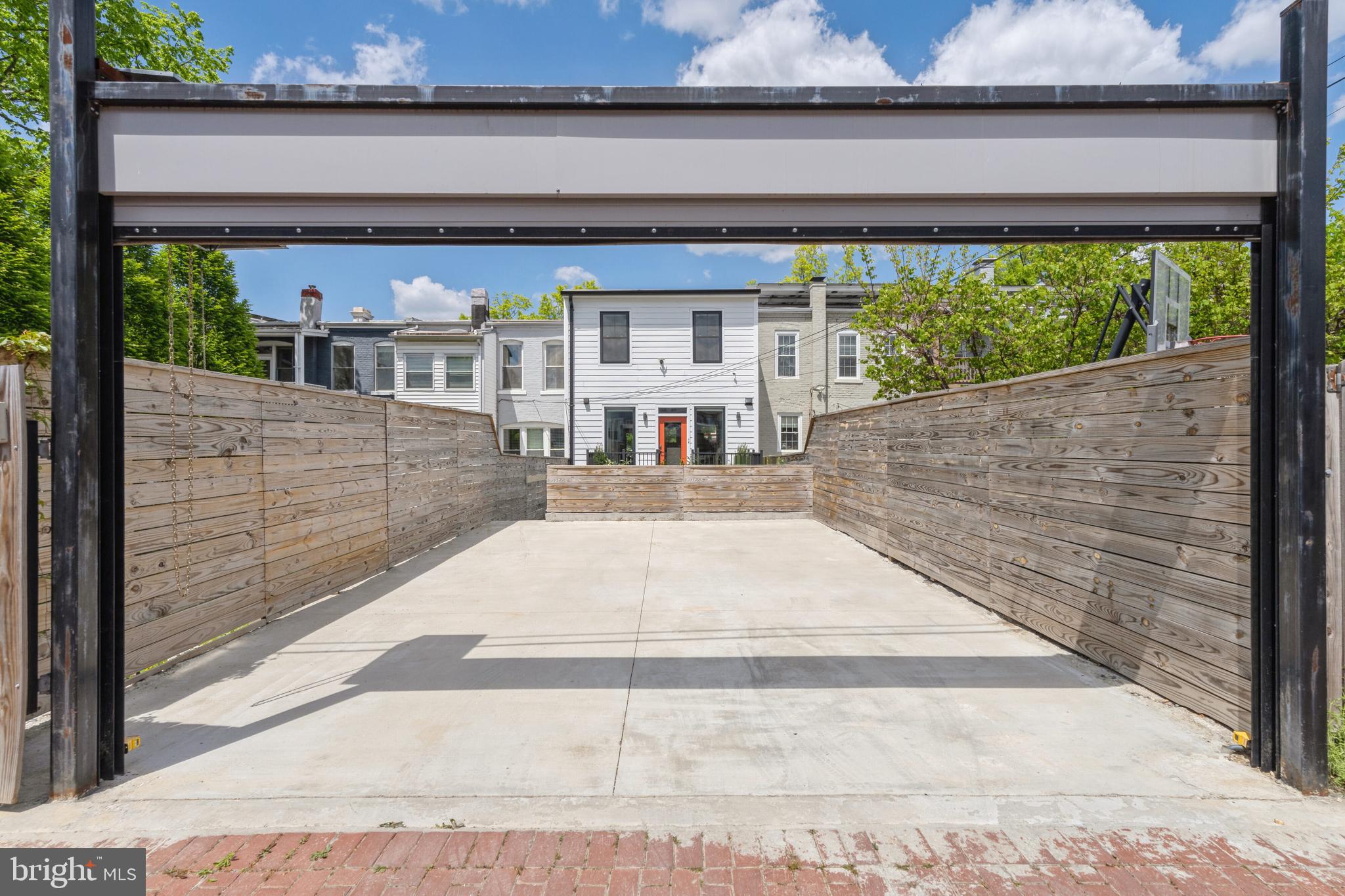 113 RHODE ISLAND AVENUE NE