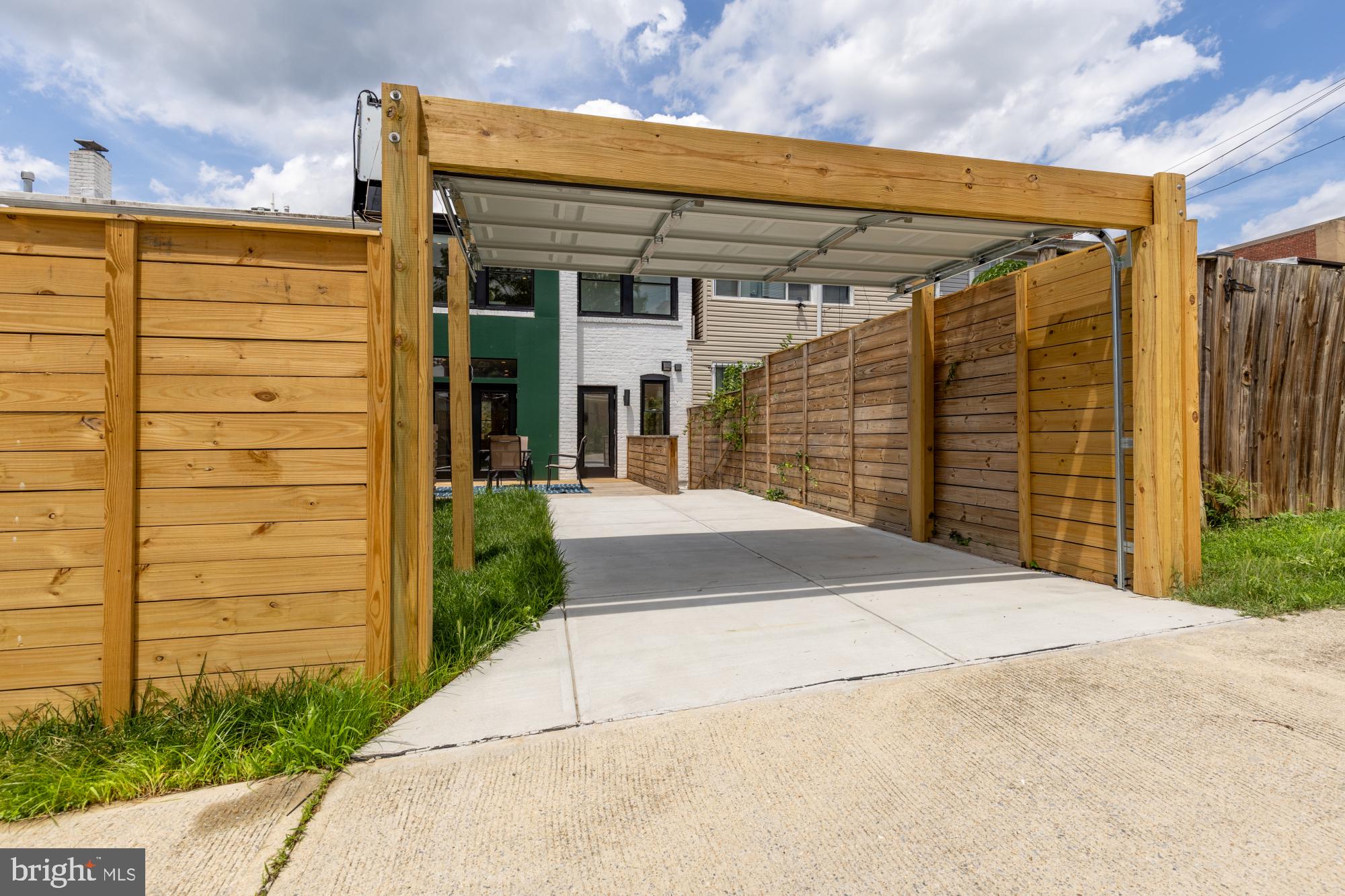 1316 BUCHANAN STREET NW