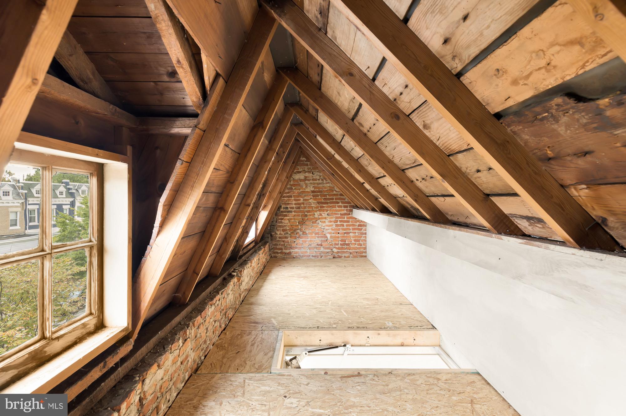 1316 BUCHANAN STREET NW