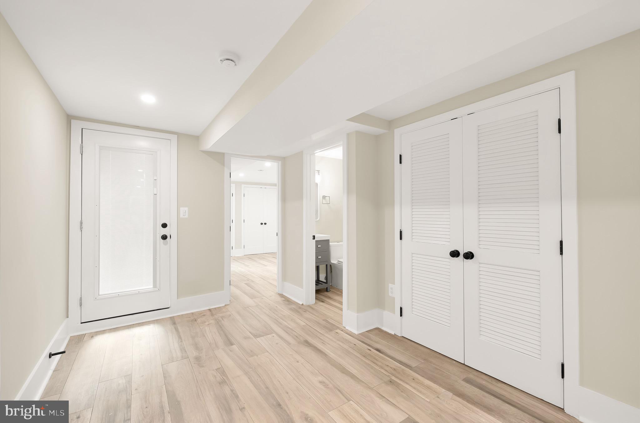 32 ADAMS STREET NW