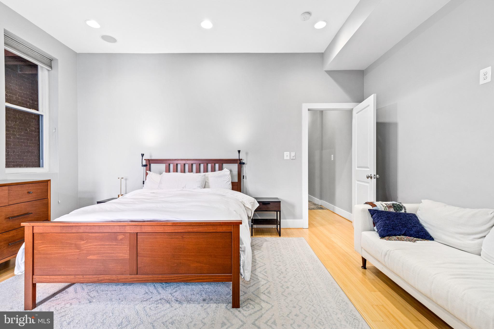 1303 CLIFTON STREET NW 3