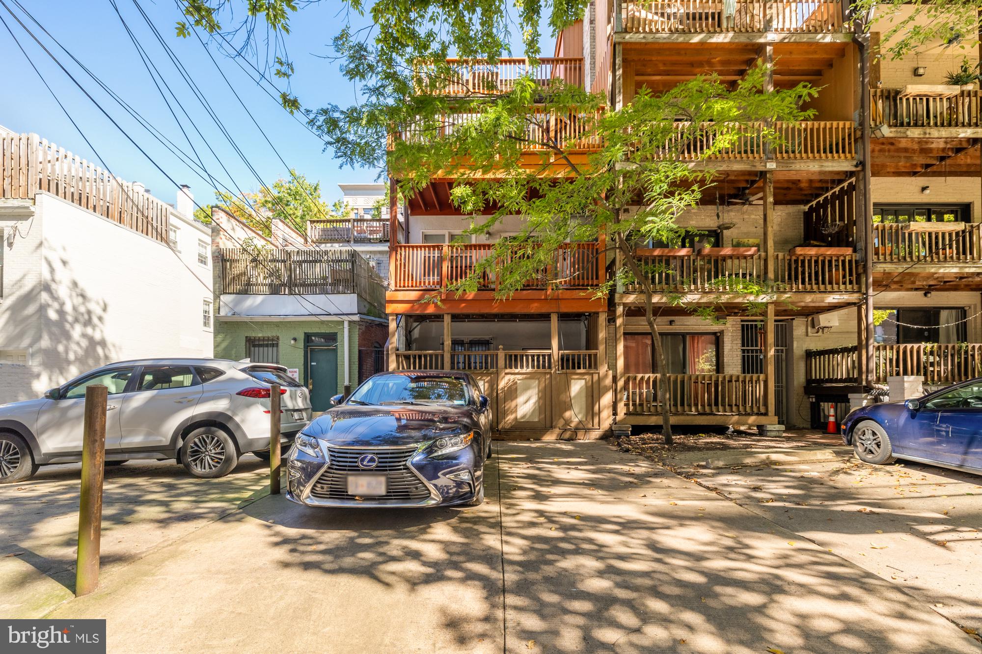 1126 25TH STREET NW 4