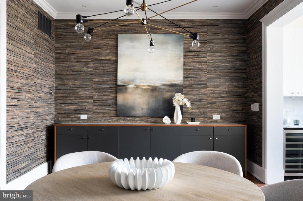 1725 19TH STREET NW