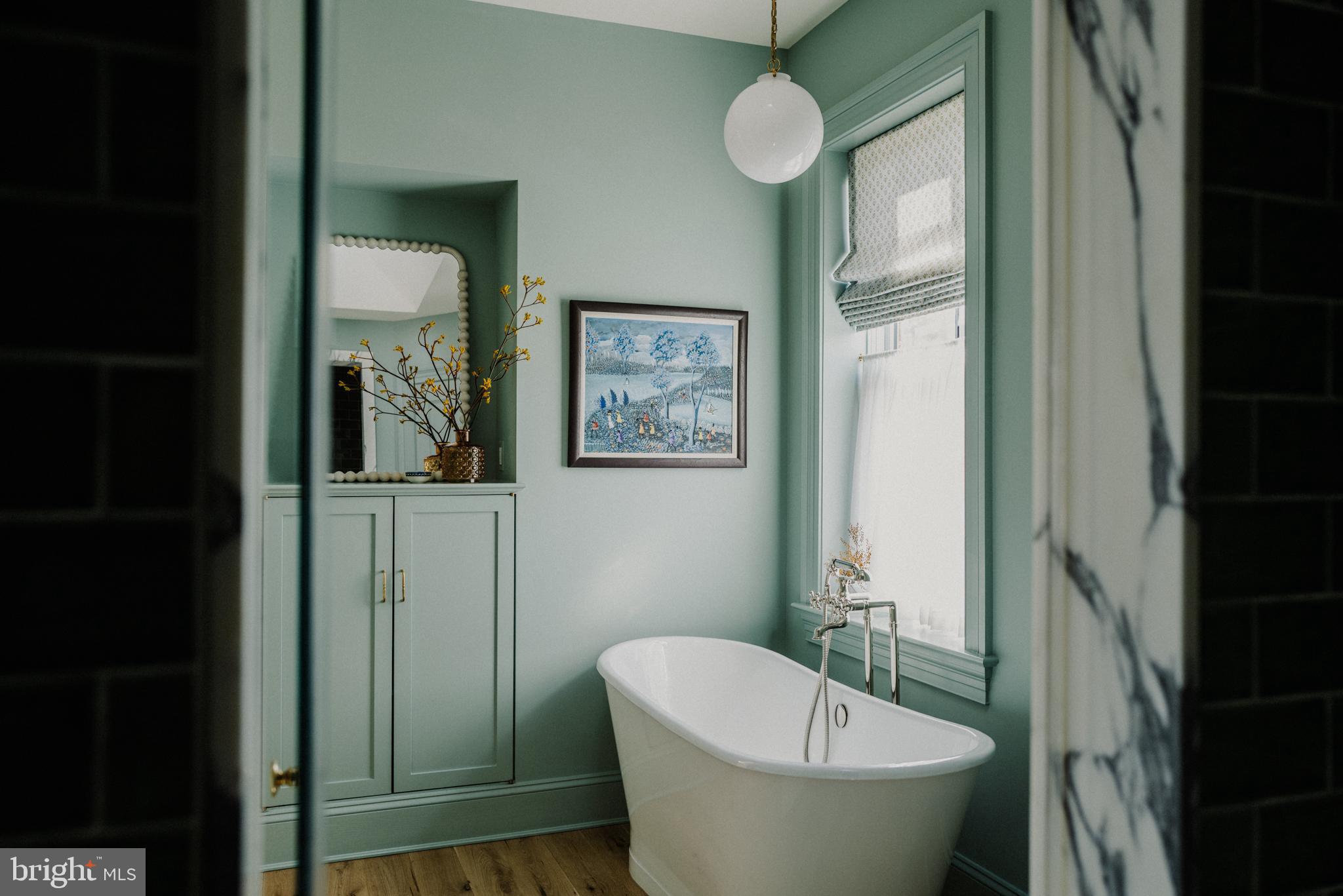 1000 INDEPENDENCE AVENUE SE