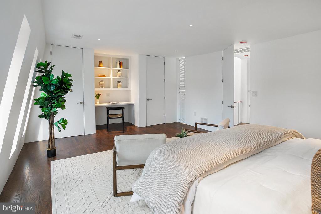 1350 27TH STREET NW