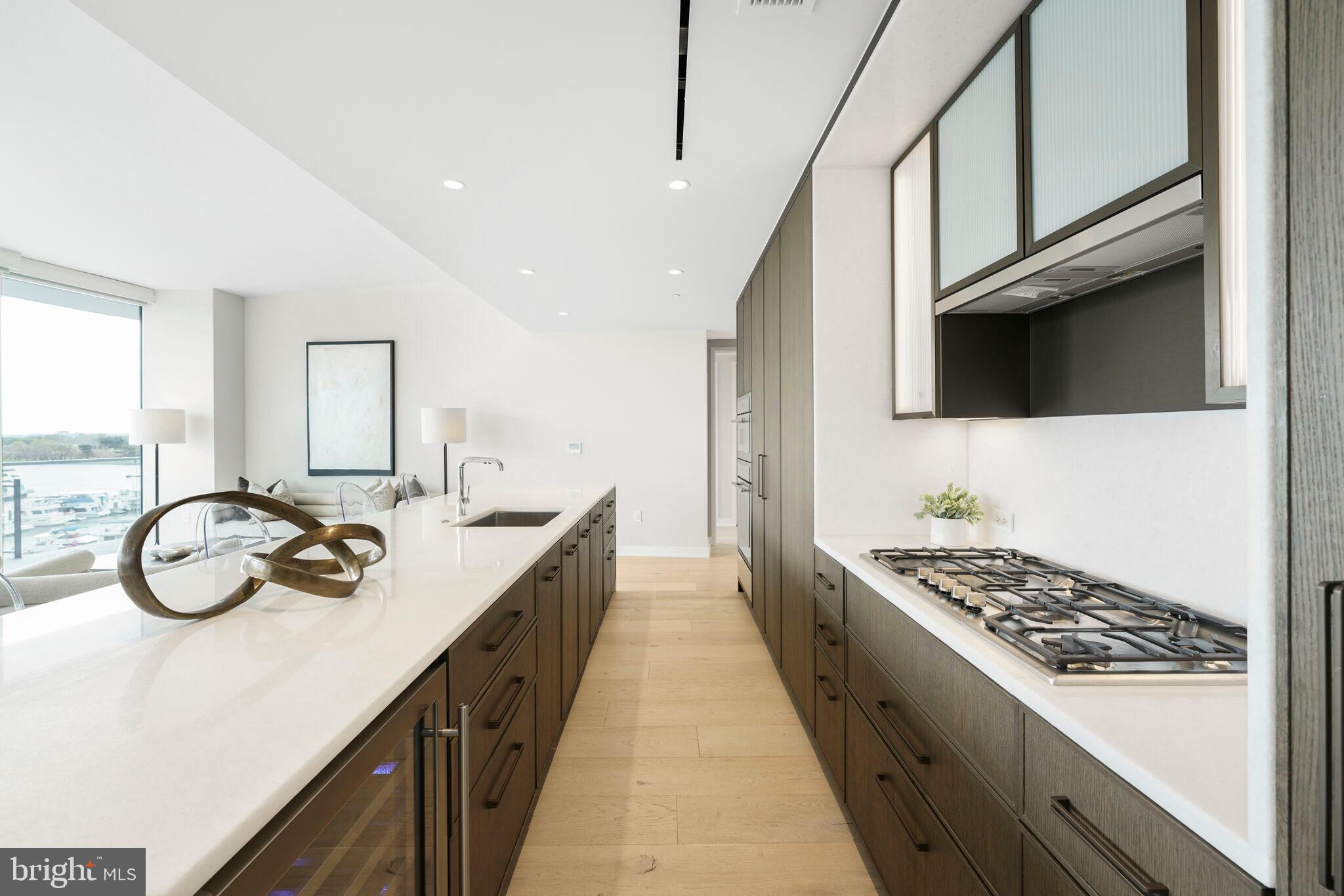 601 WHARF STREET SW 502