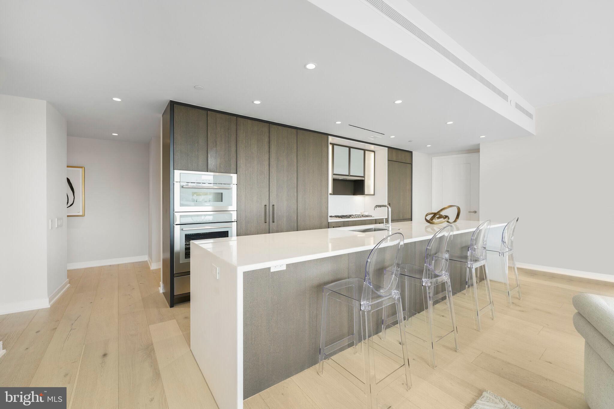 601 WHARF STREET SW 502