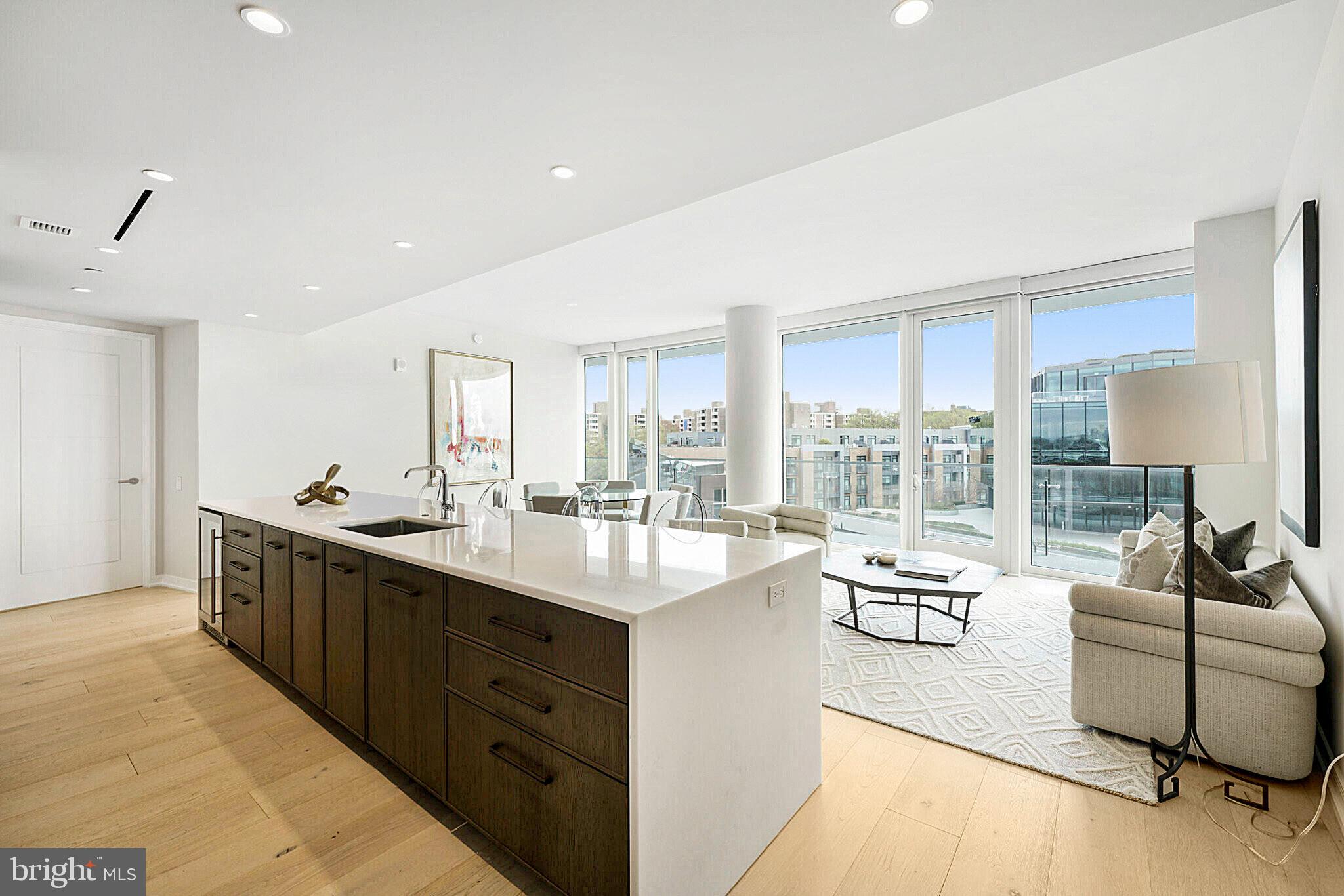 601 WHARF STREET SW 502