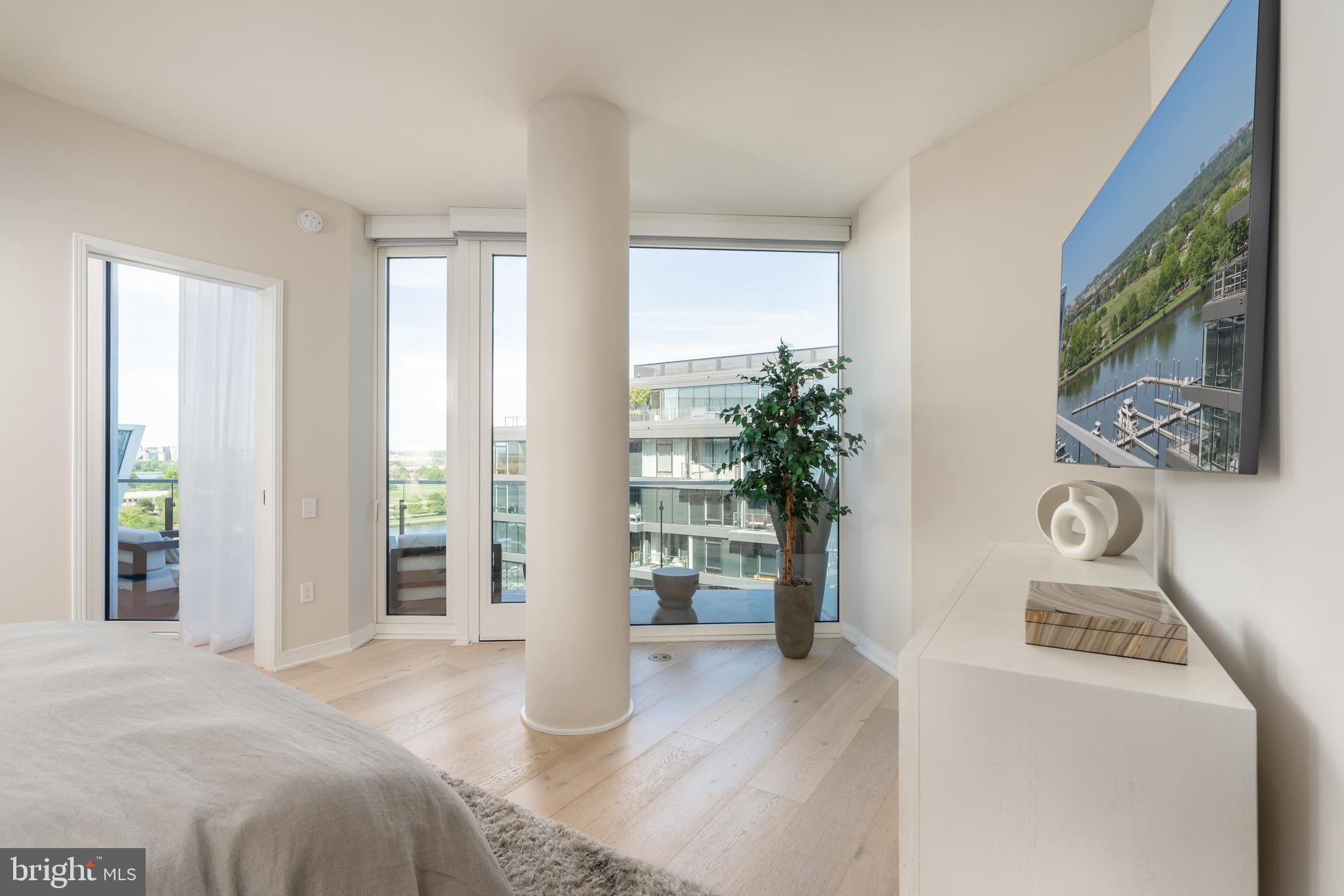 601 WHARF STREET SW PH6