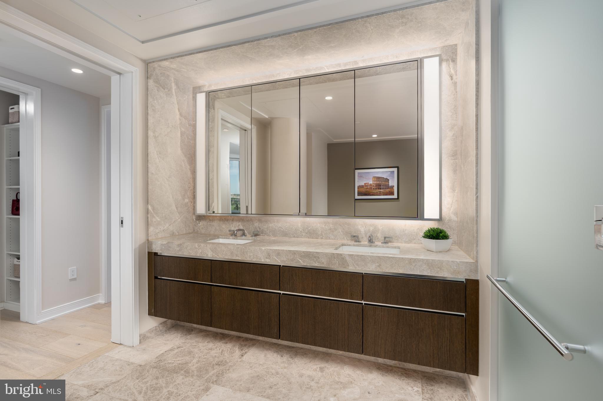 601 WHARF STREET SW PH6