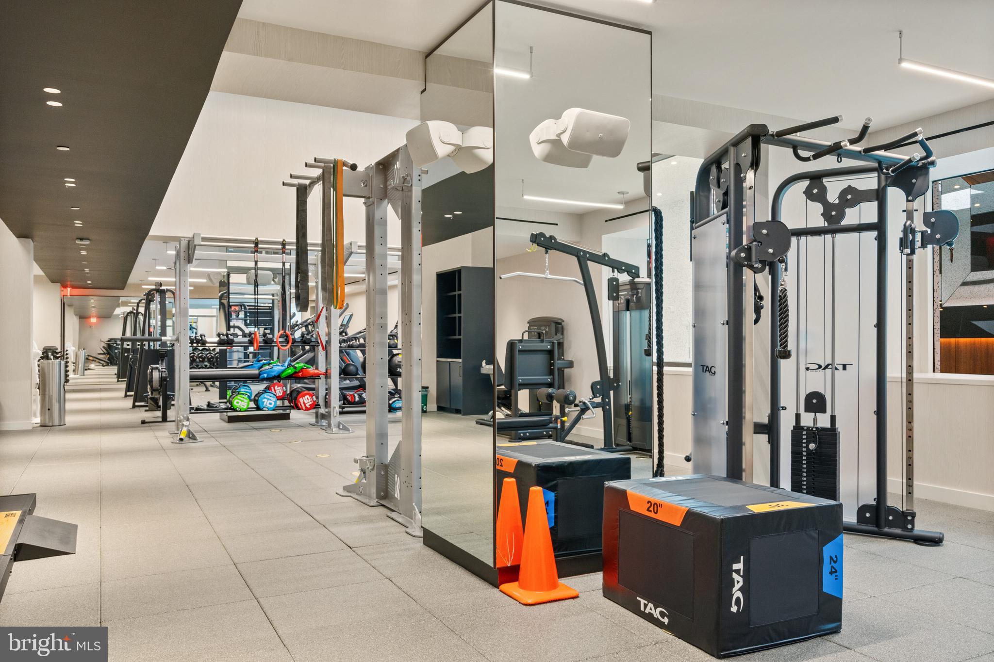 601 WHARF STREET SW 702