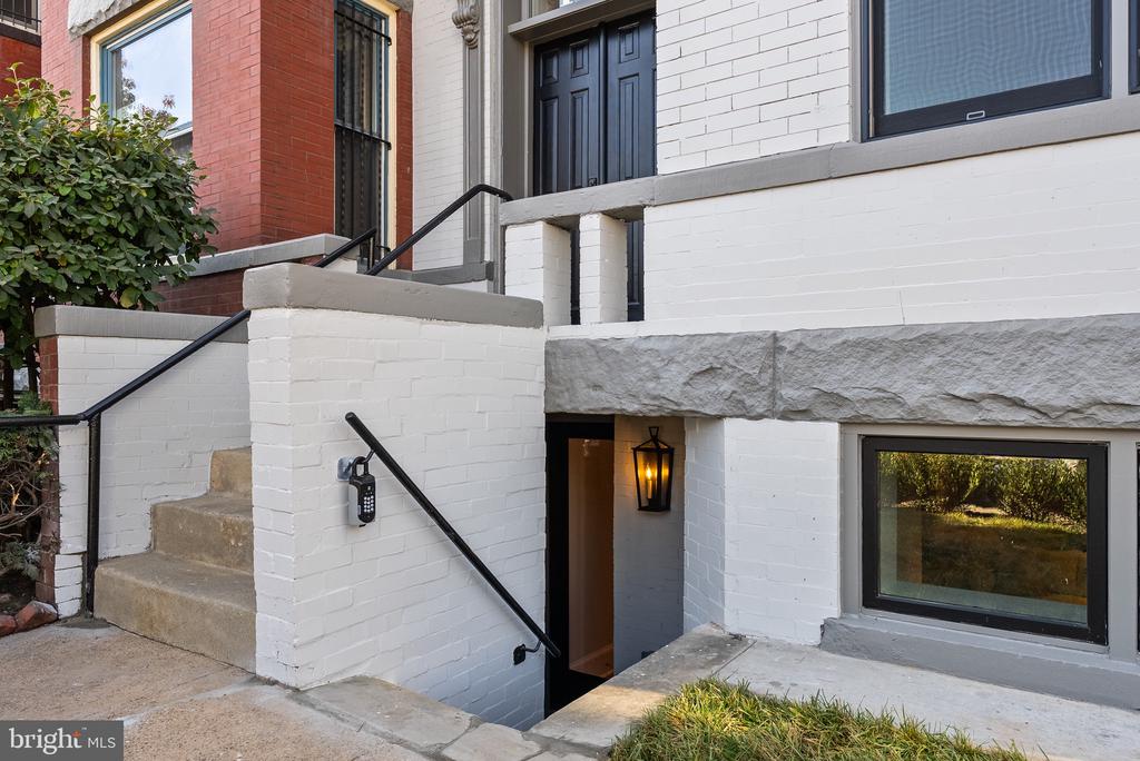1720 15TH STREET NW