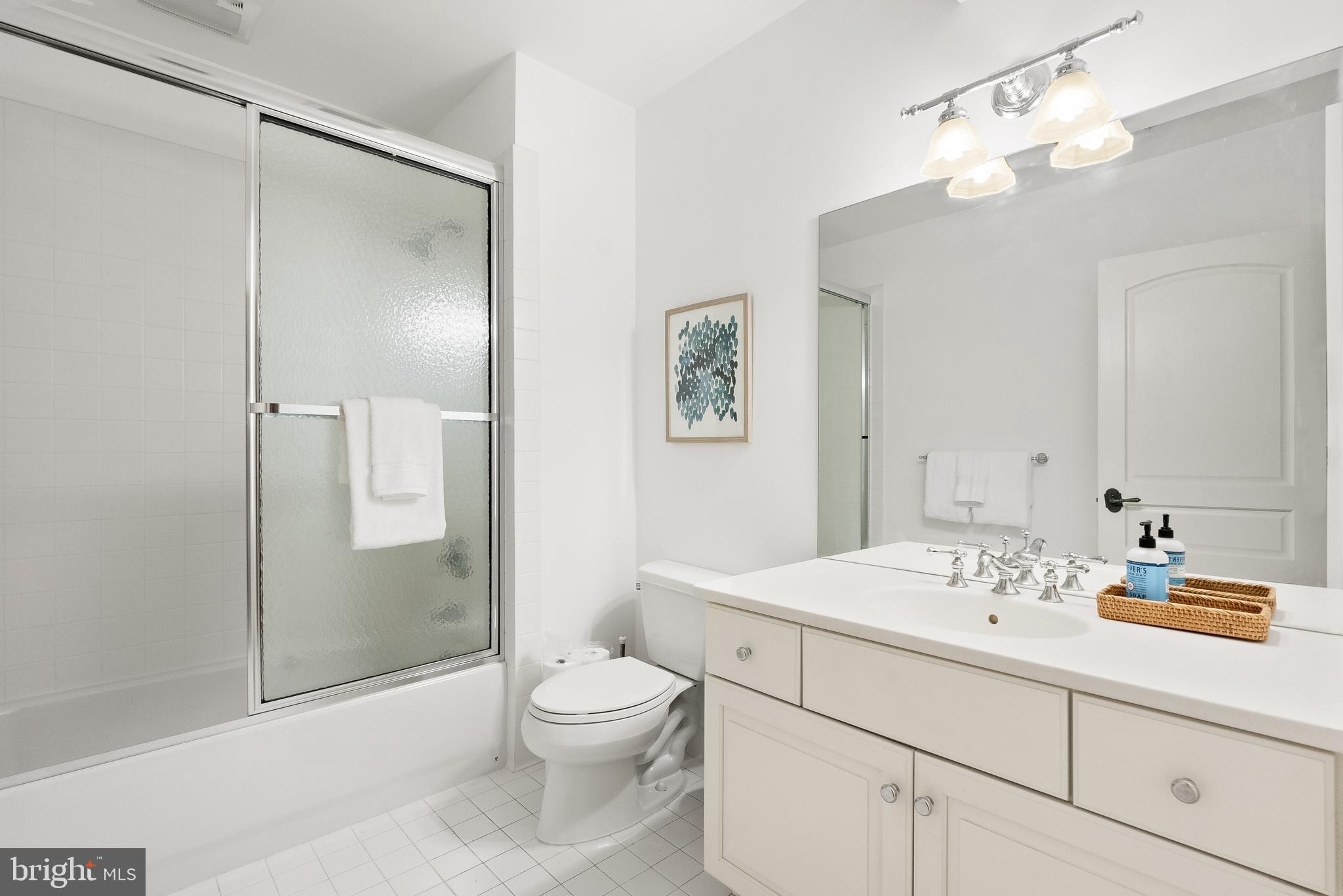 3515 PORTER STREET NW