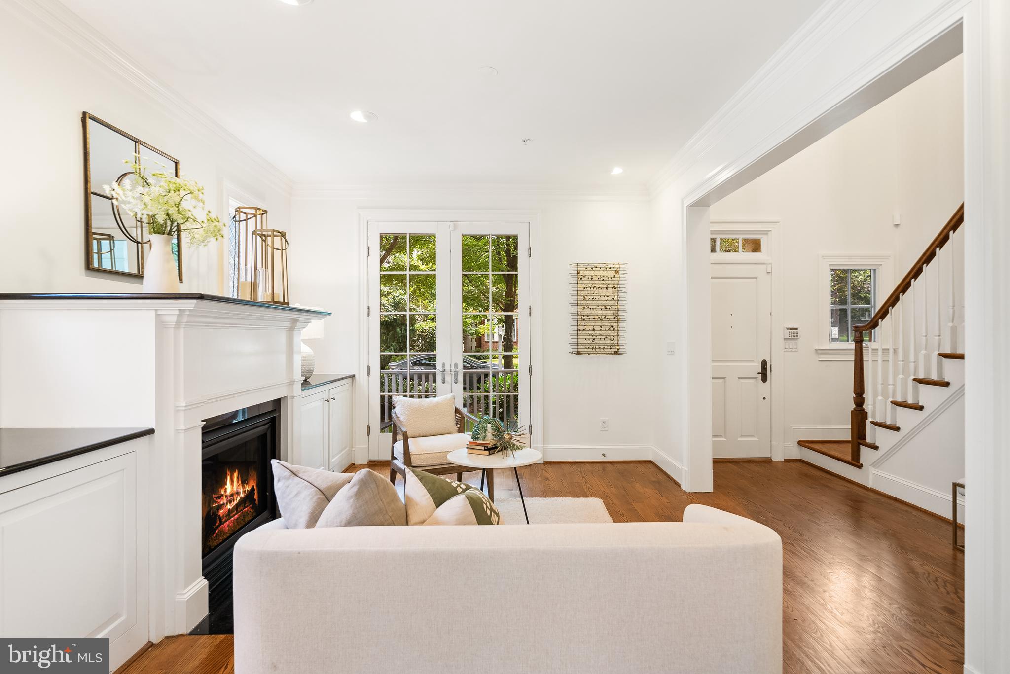 3515 PORTER STREET NW