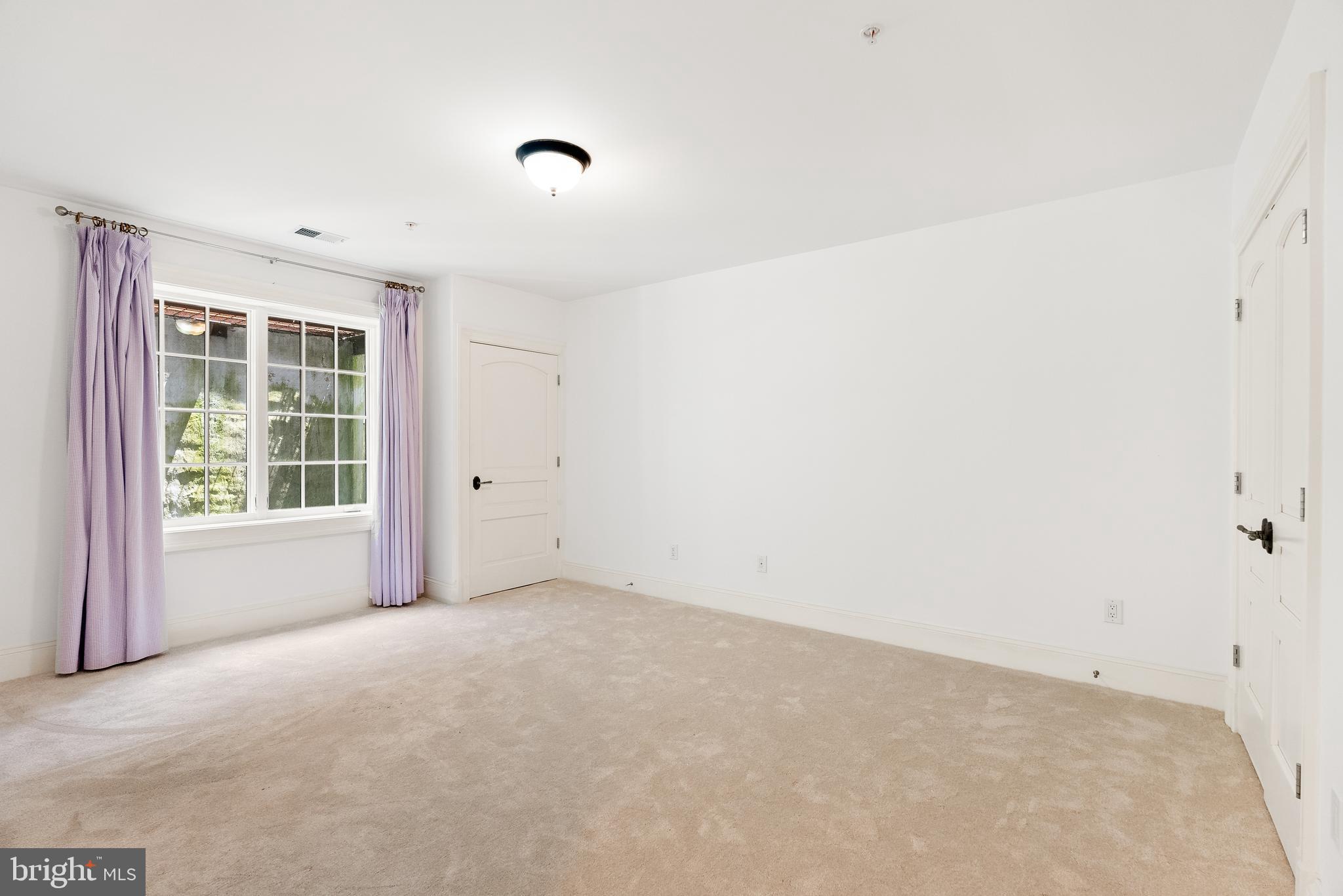 3515 PORTER STREET NW