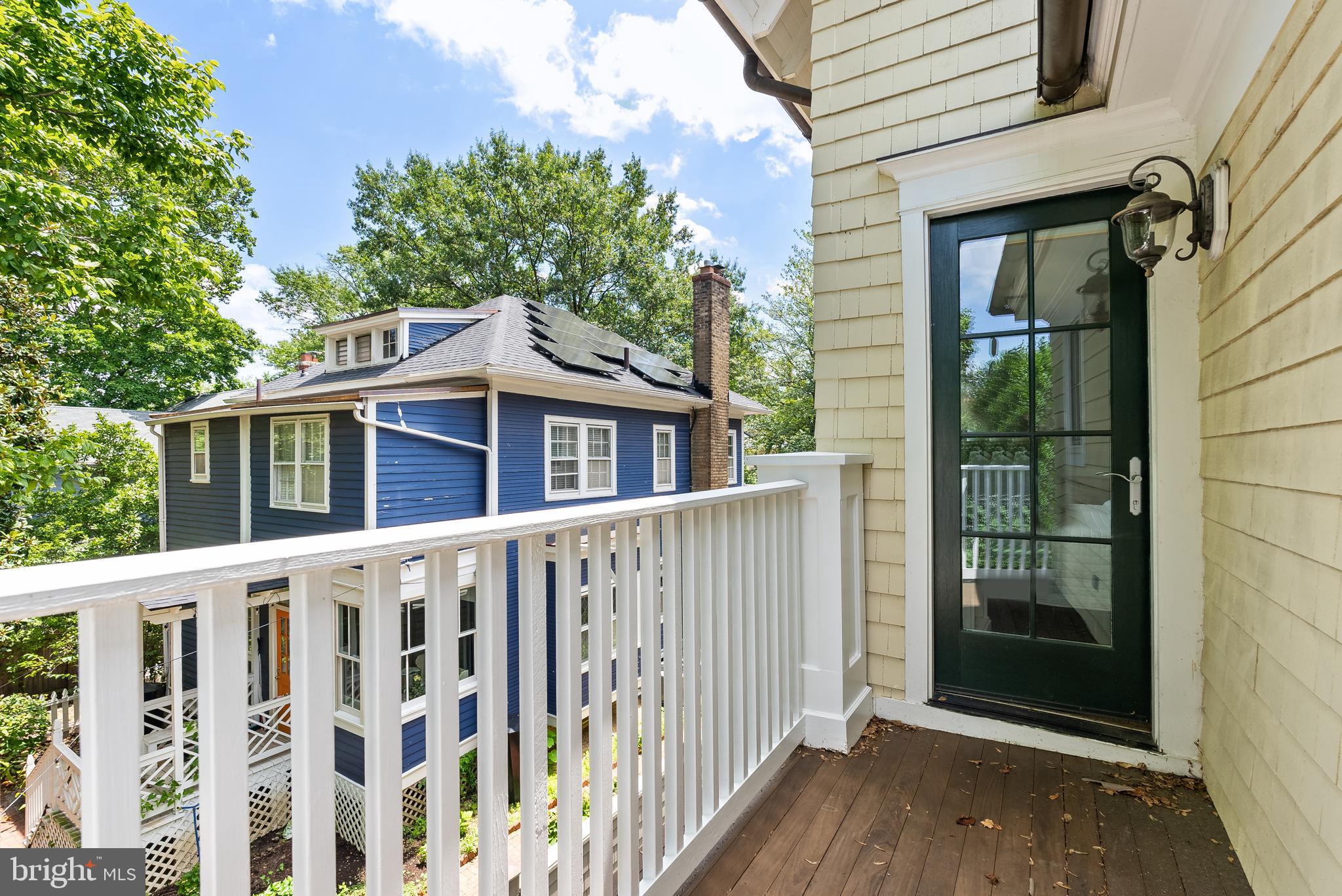 3515 PORTER STREET NW