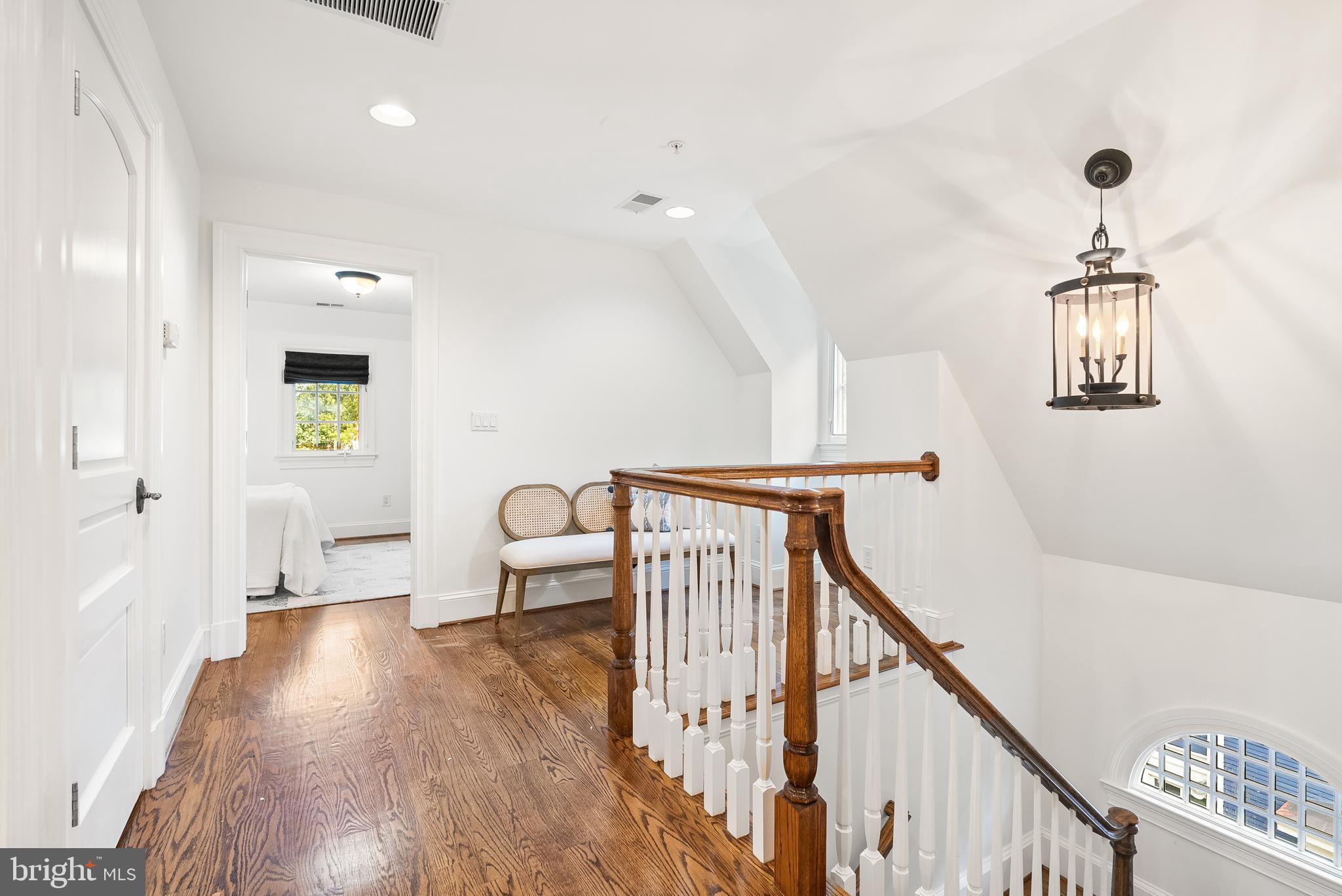 3515 PORTER STREET NW