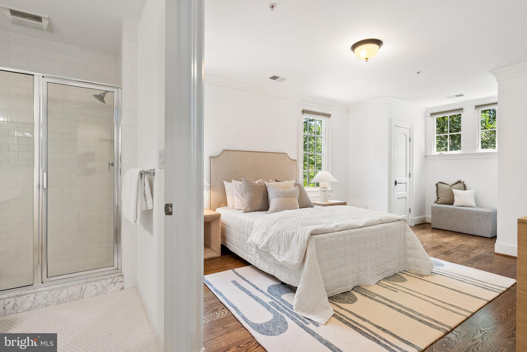 3515 PORTER STREET NW