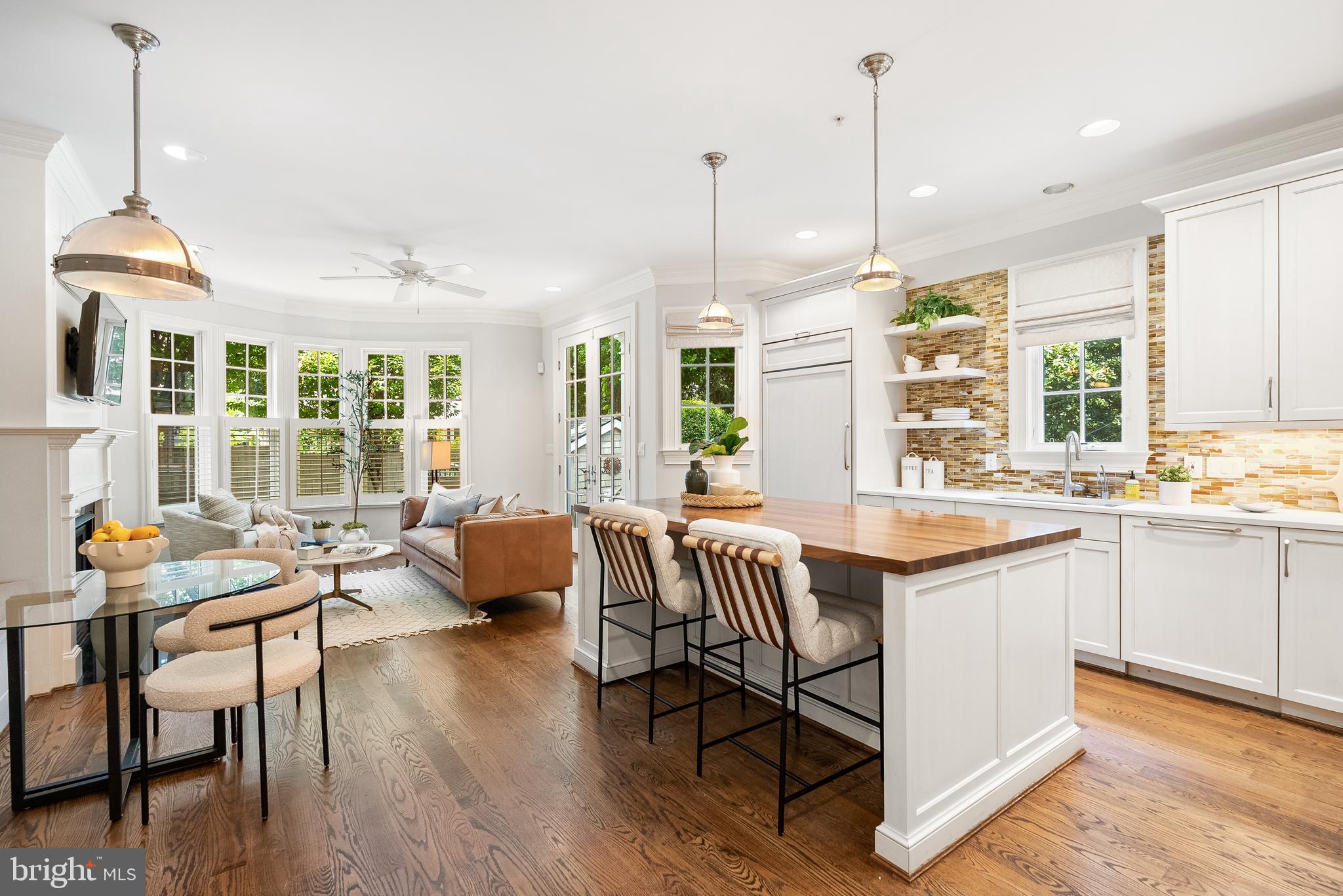 3515 PORTER STREET NW