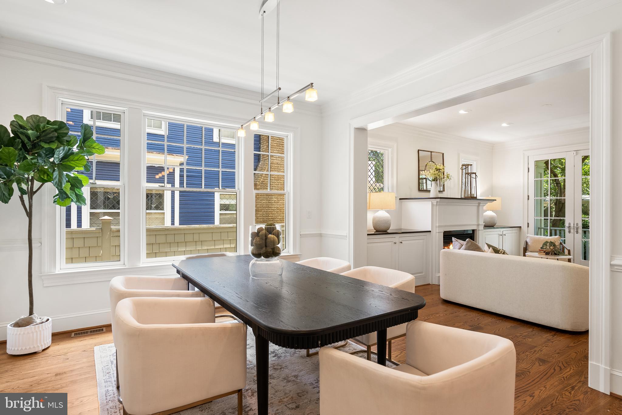 3515 PORTER STREET NW