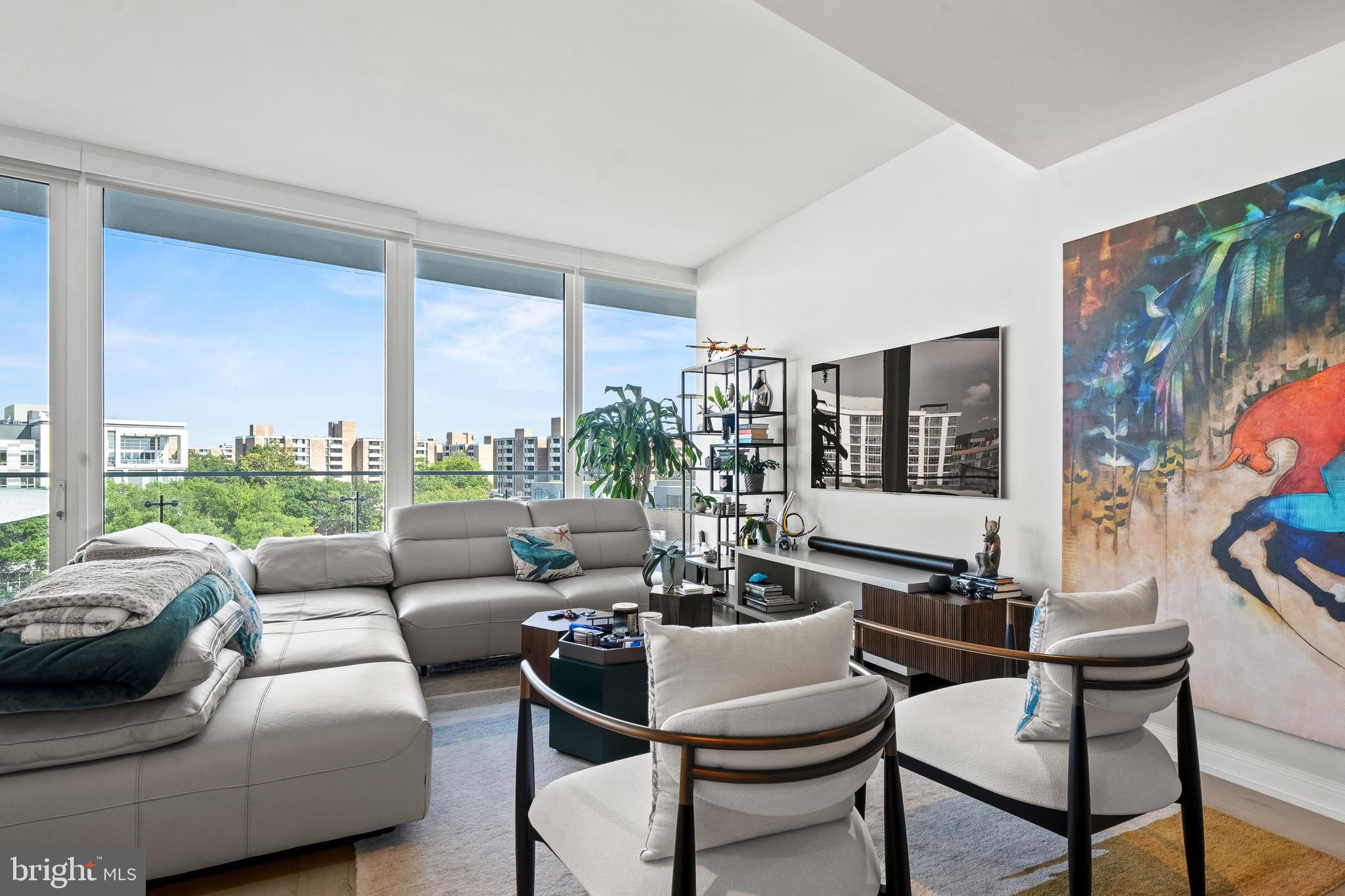 601 WHARF STREET SW 704