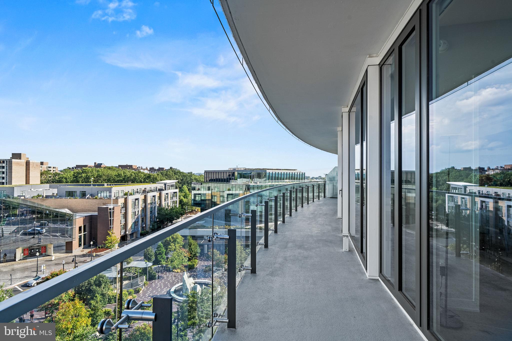 601 WHARF STREET SW 704