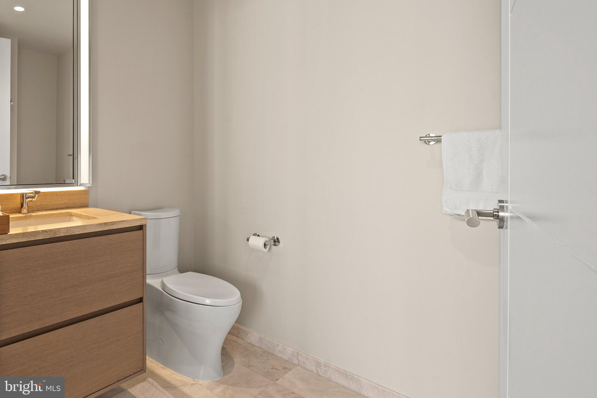 601 WHARF STREET SW 704